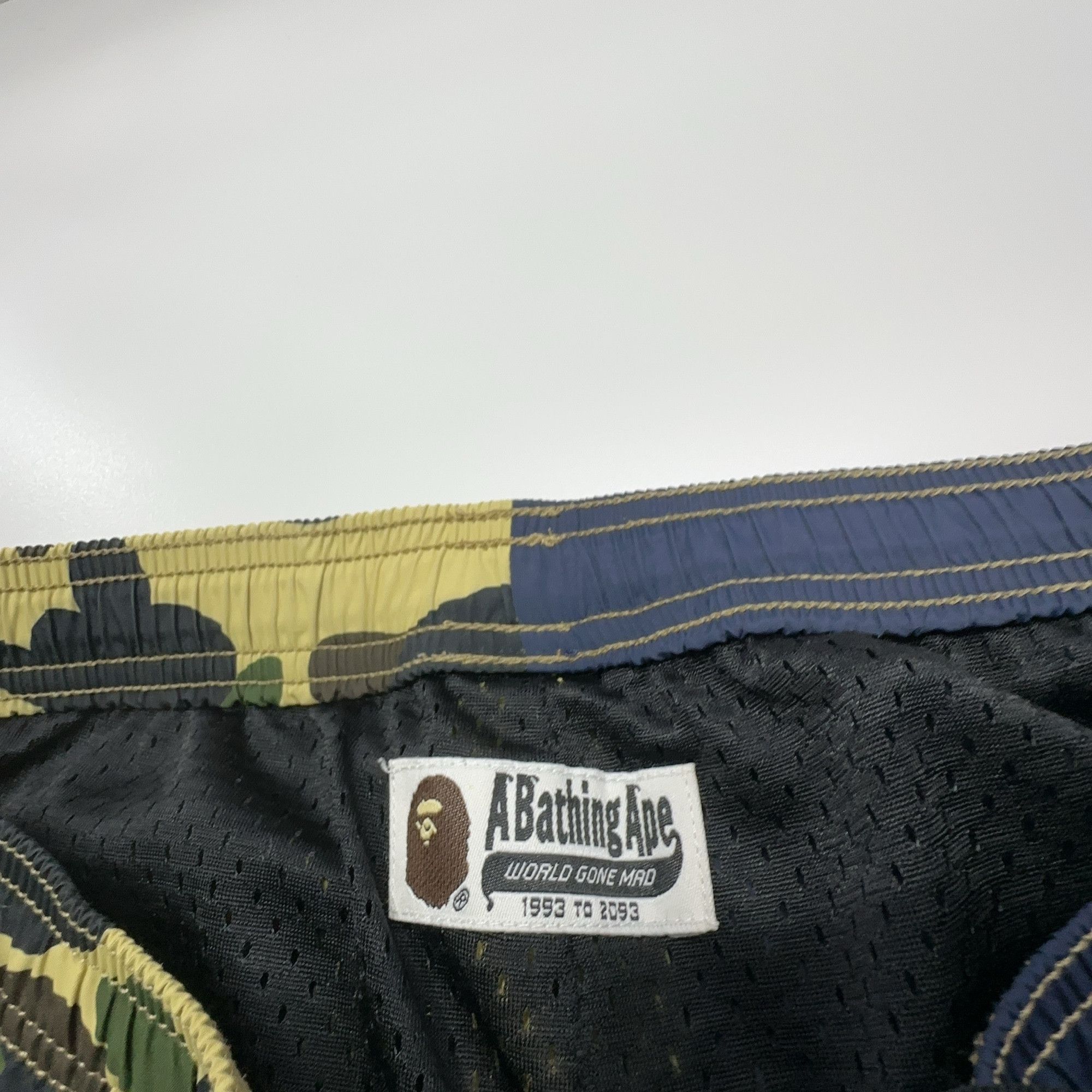 Bape A Bathing Ape Shark Colorblock Shorts XXL Size US 38 / EU 54 - 3 Thumbnail