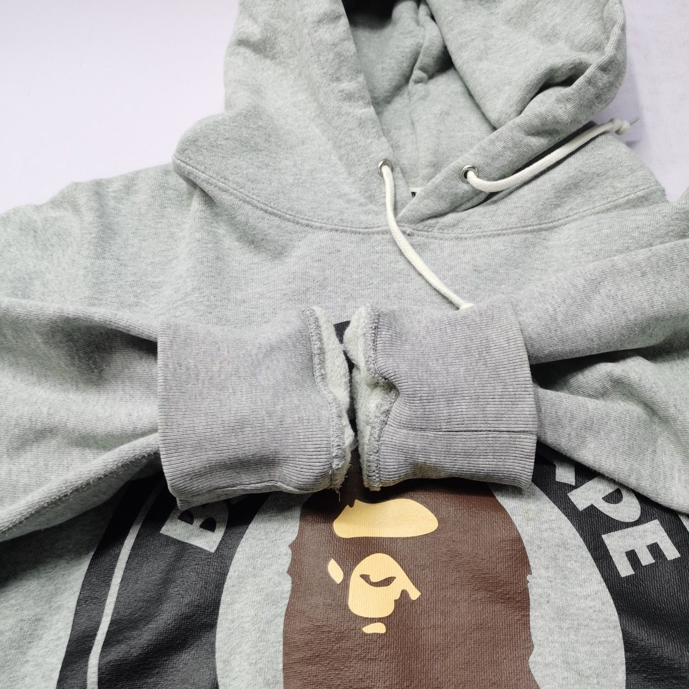 Bape A Bathing Ape Busy Works Hoodie Gray Size M Size US M / EU 48-50 / 2 - 9 Thumbnail