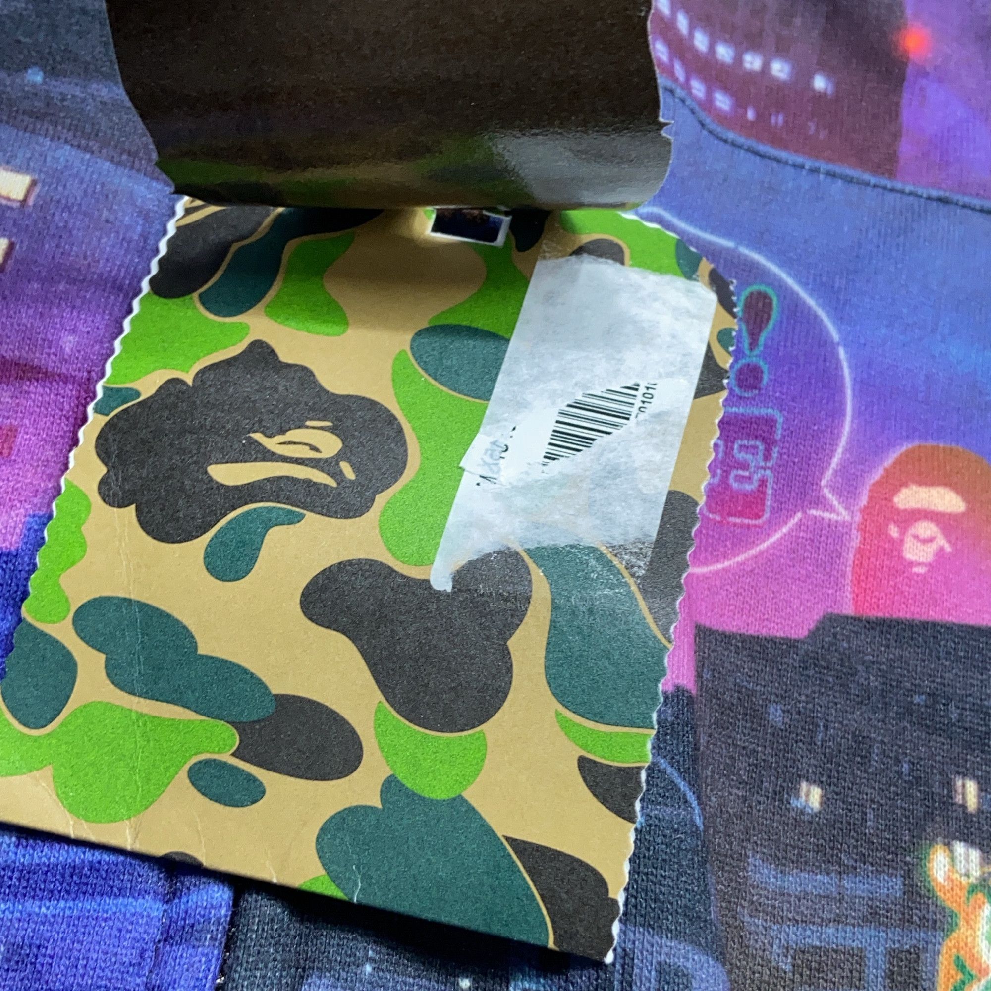 Bape A Bathing Ape City Print Shark Hoodie Size XL Size US XL / EU 56 / 4 - 4 Thumbnail