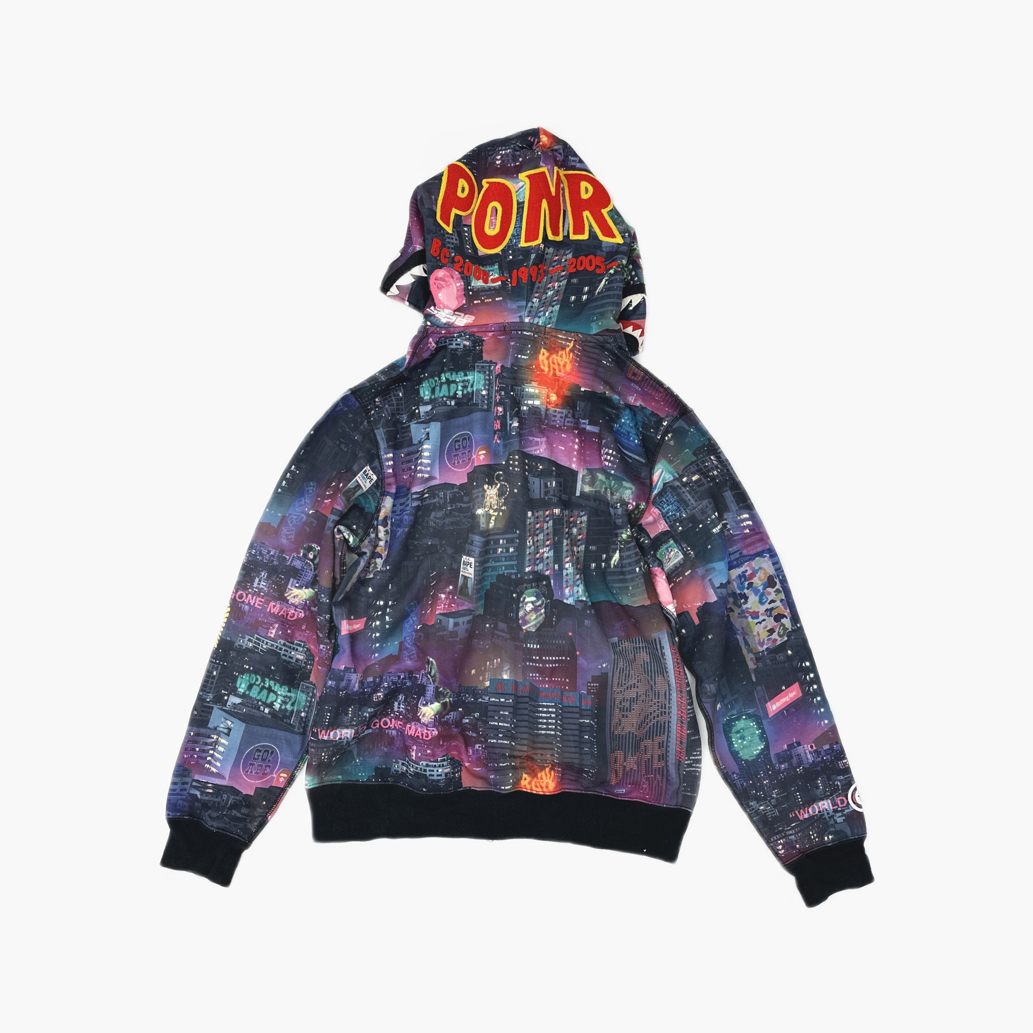 Bape A Bathing Ape City Print Shark Hoodie Size XL Size US XL / EU 56 / 4 - 2 Thumbnail
