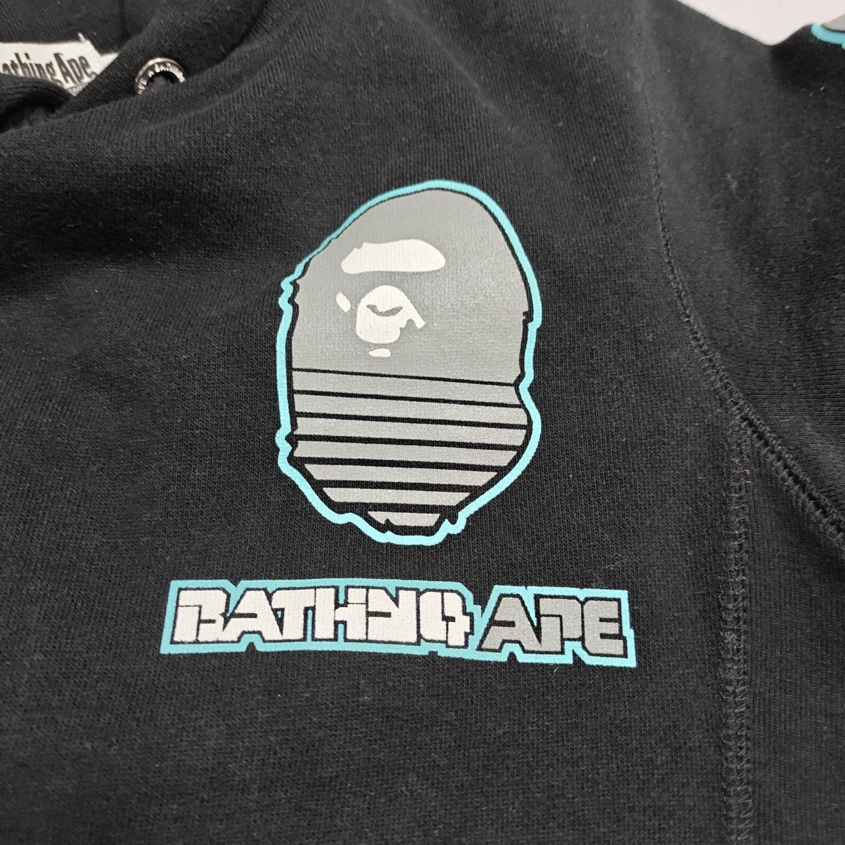 Bape A BATHING APE Ape Head Graphic Hoodie Size S Size US S / EU 44-46 / 1 - 3 Thumbnail