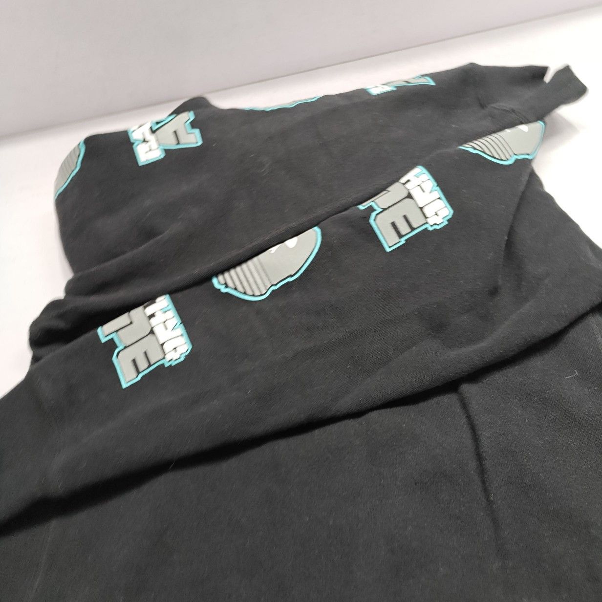 Bape A BATHING APE Ape Head Graphic Hoodie Size S Size US S / EU 44-46 / 1 - 17 Thumbnail
