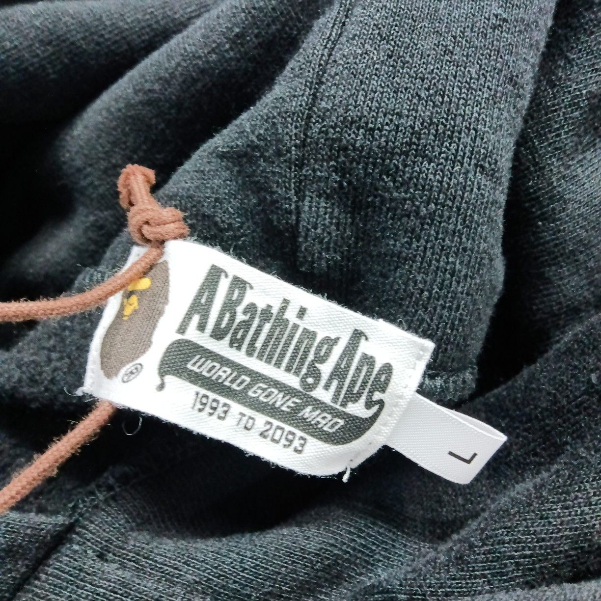 Bape A Bathing Ape Logo Hoodie Size L Size US L / EU 52-54 / 3 - 5 Thumbnail