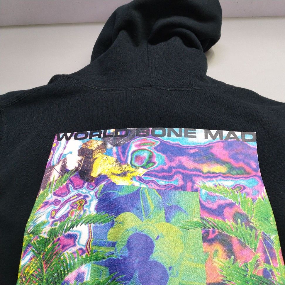 Bape A Bathing Ape World Gone Mad Hoodie Size M Size US M / EU 48-50 / 2 - 6 Thumbnail