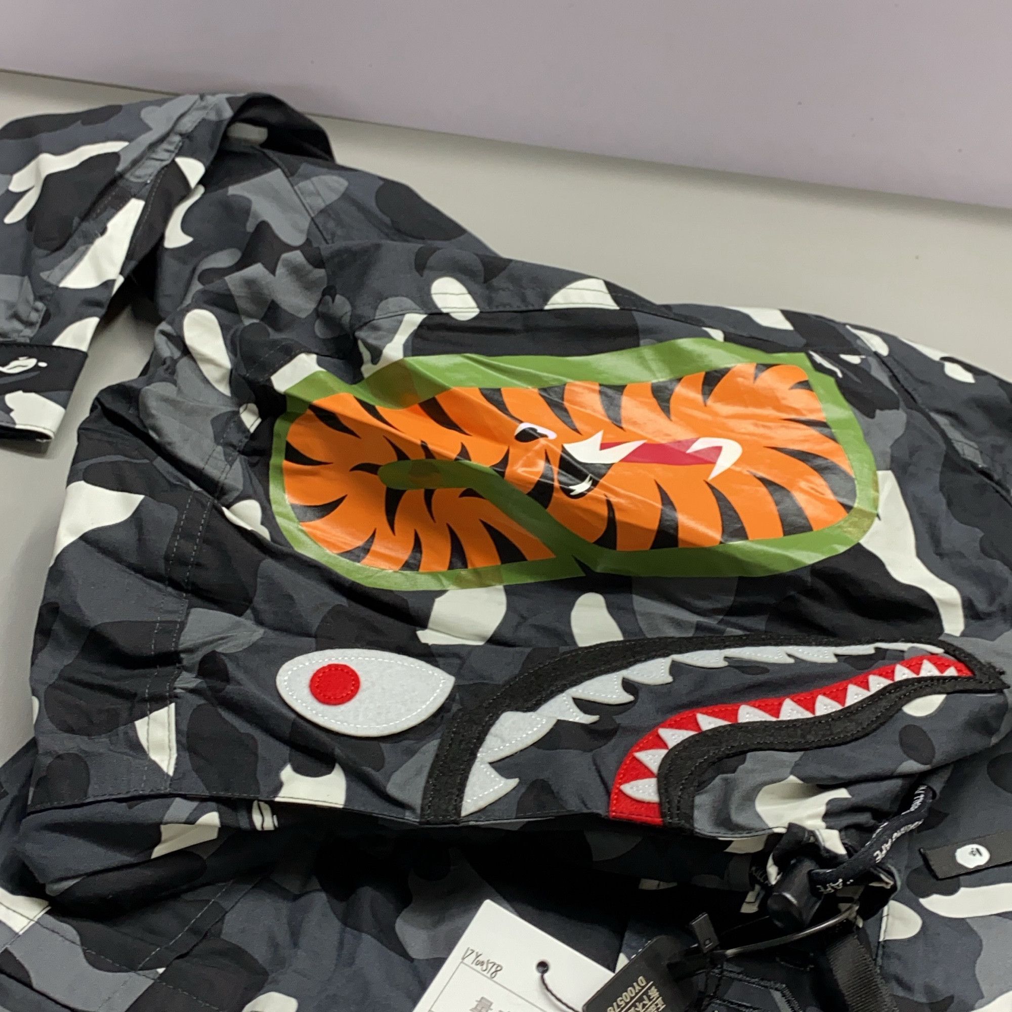Bape A Bathing Ape Camo Shark Full Zip Jacket Size M Size US M / EU 48-50 / 2 - 17 Thumbnail