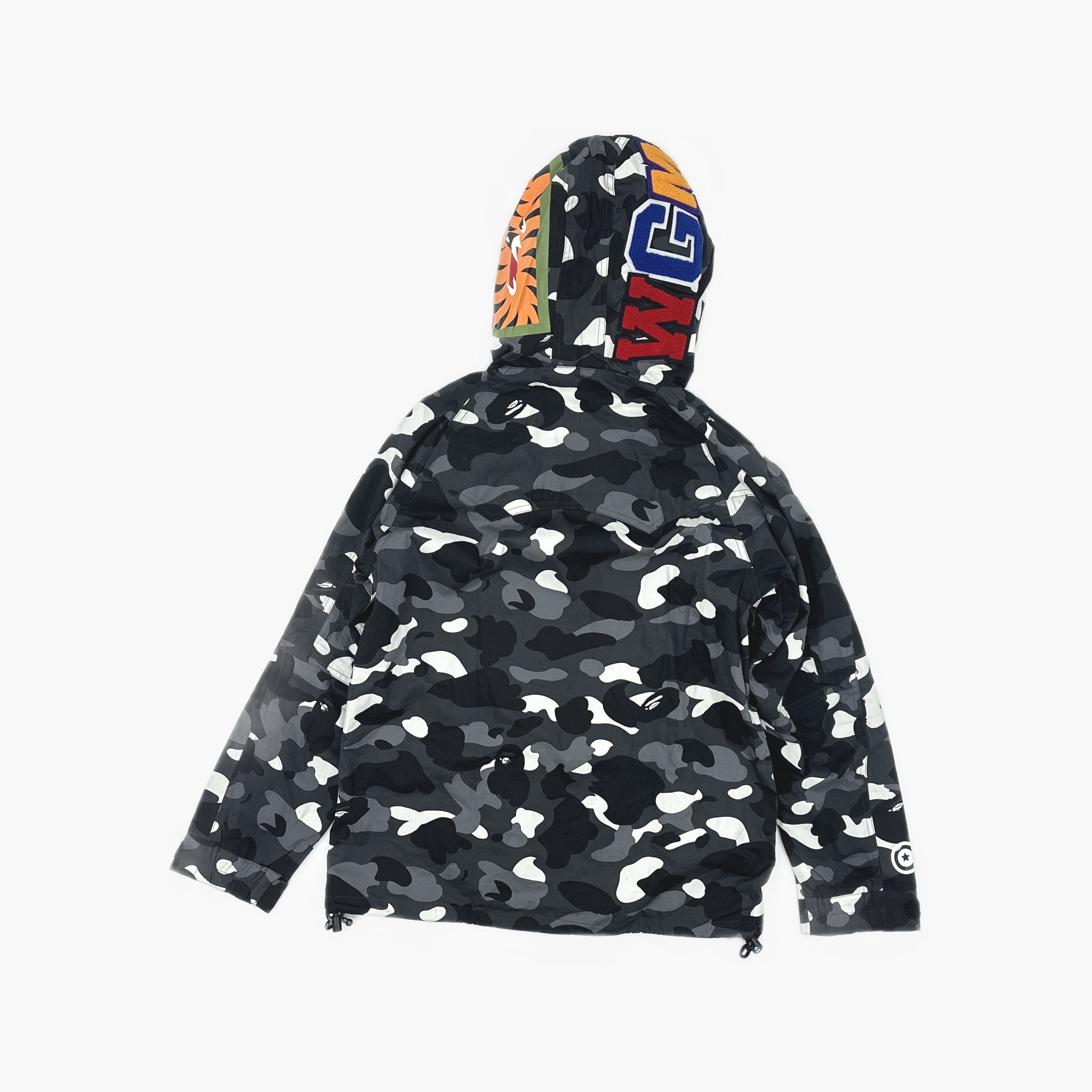 Bape A Bathing Ape Camo Shark Full Zip Jacket Size M Size US M / EU 48-50 / 2 - 2 Thumbnail