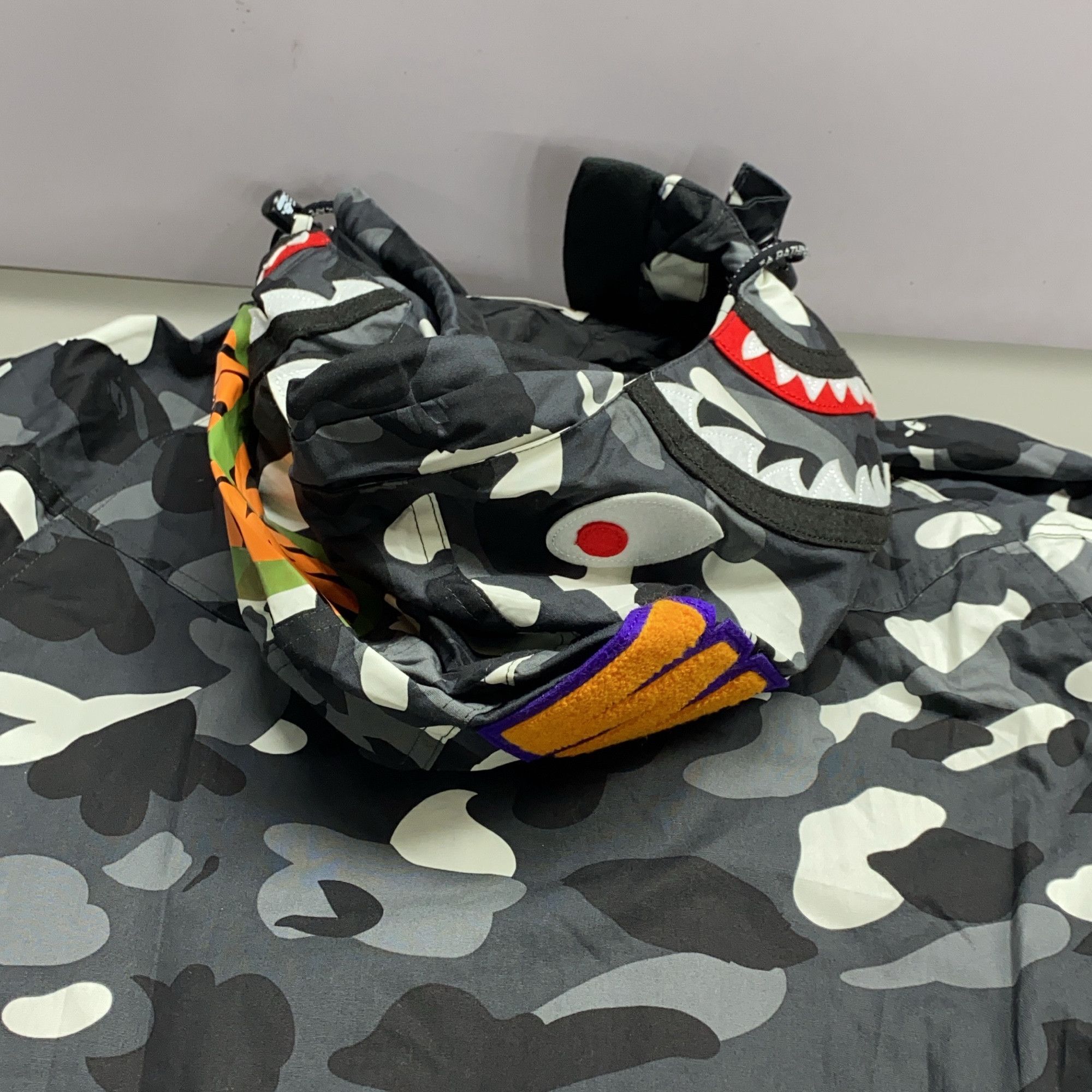 Bape A Bathing Ape Camo Shark Full Zip Jacket Size M Size US M / EU 48-50 / 2 - 13 Thumbnail