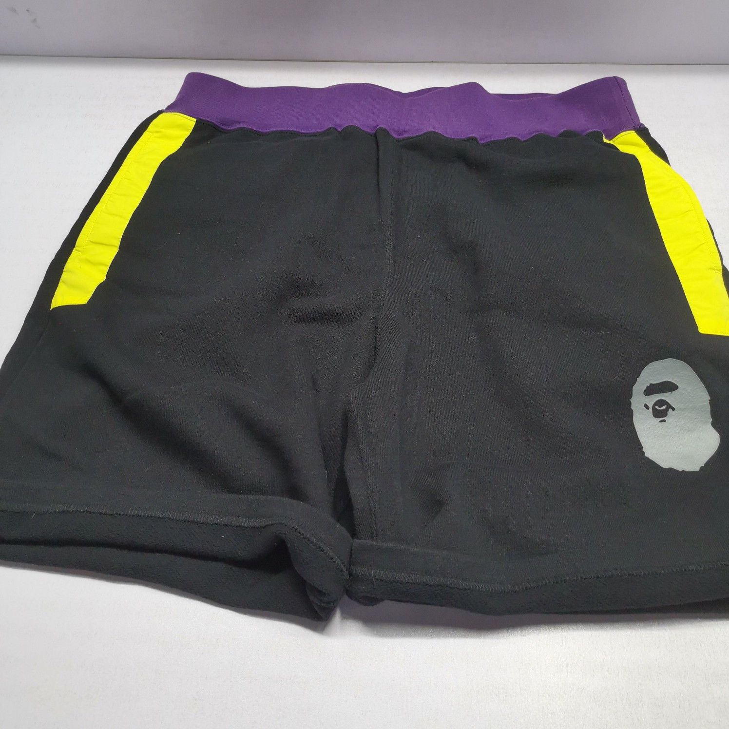 Bape A Bathing Ape Ape Head Logo Shorts Size L Size US 34 / EU 50 - 10 Thumbnail