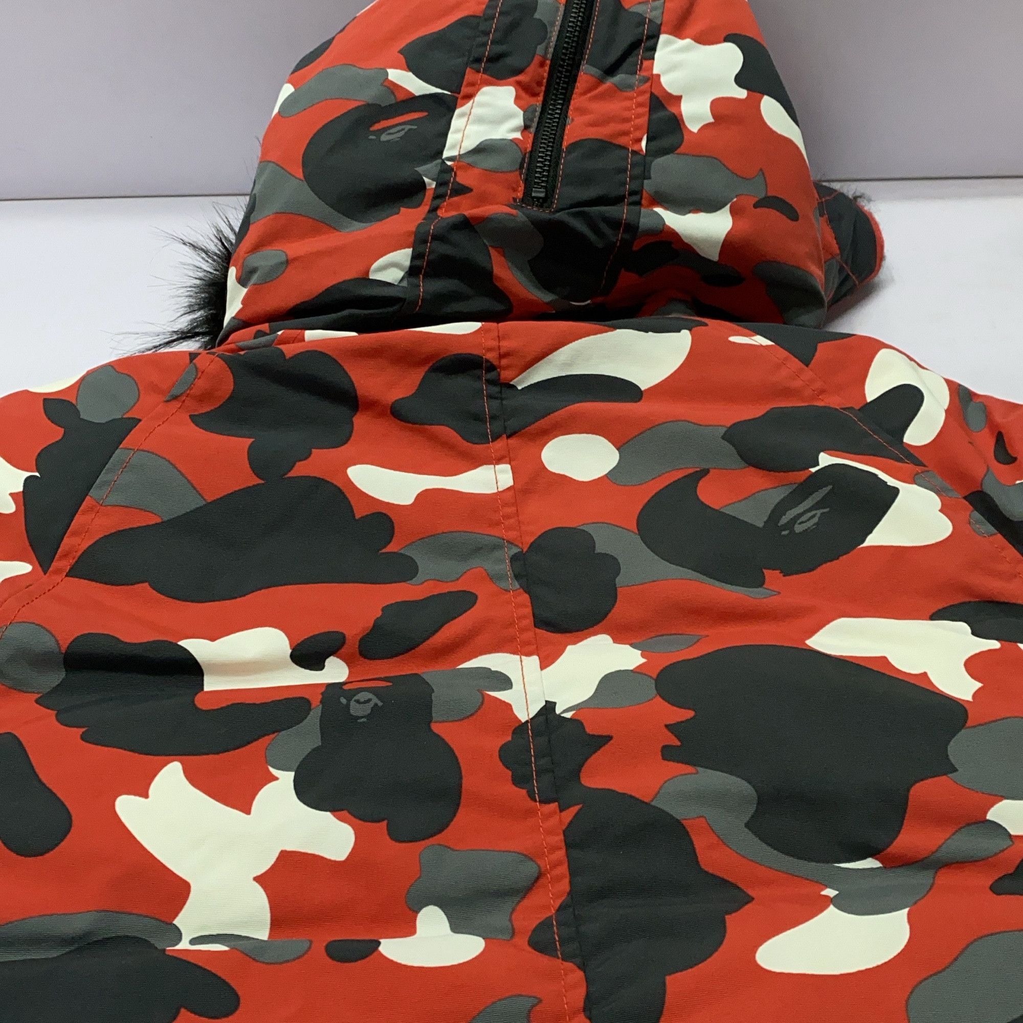 Bape A Bathing Ape Red Camo Down Jacket Size L Size US L / EU 52-54 / 3 - 5 Thumbnail