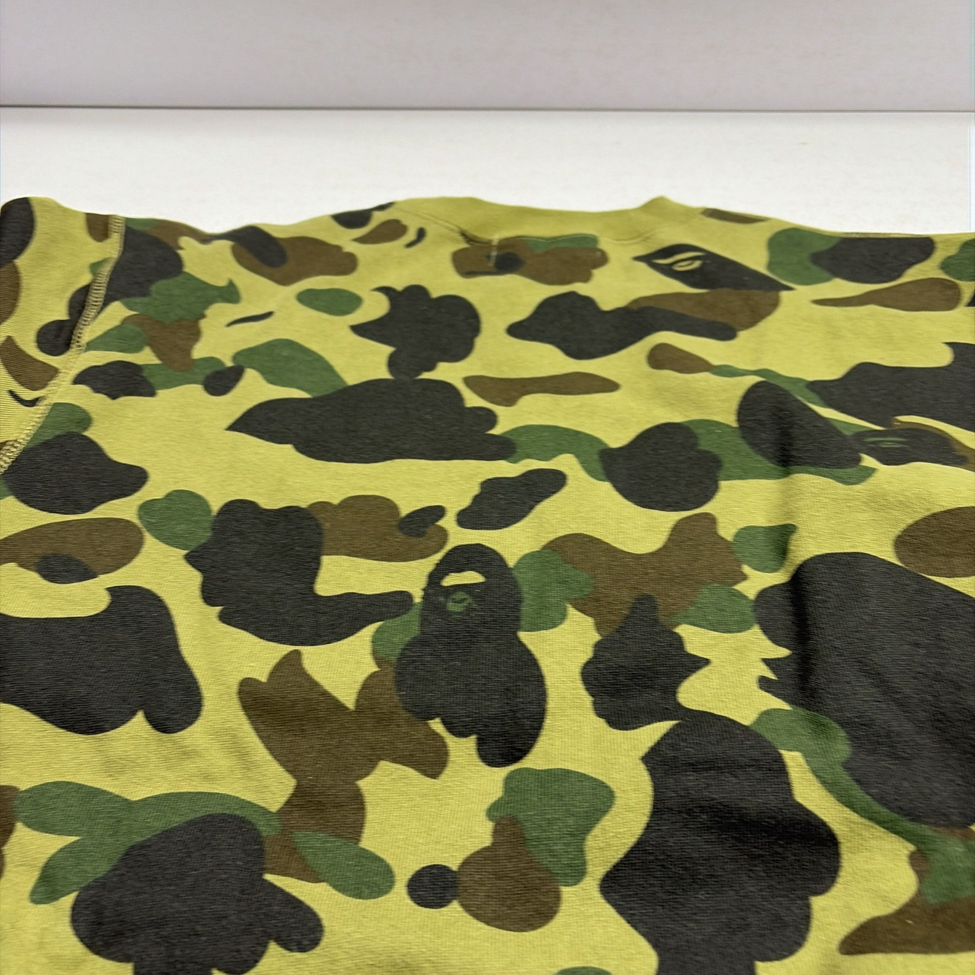 Bape A BATHING APE 1st Camo Crewneck Sweatshirt Size L Size US L / EU 52-54 / 3 - 6 Thumbnail