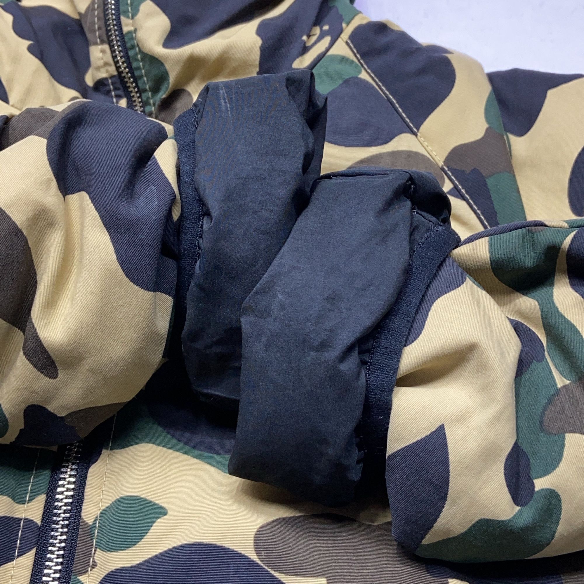Bape A Bathing Ape Shark Camo Hooded Jacket Size L Size US L / EU 52-54 / 3 - 17 Thumbnail