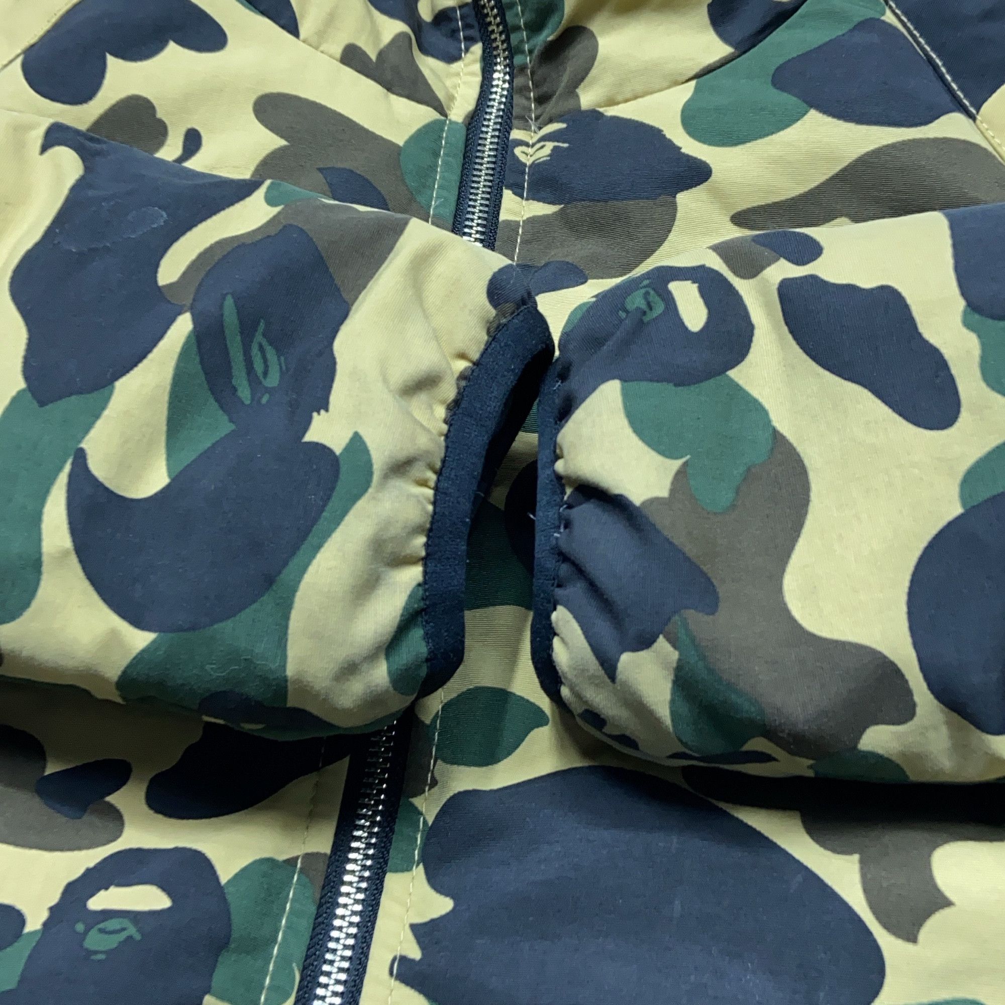 Bape A Bathing Ape Shark Camo Hooded Jacket Size L Size US L / EU 52-54 / 3 - 15 Thumbnail