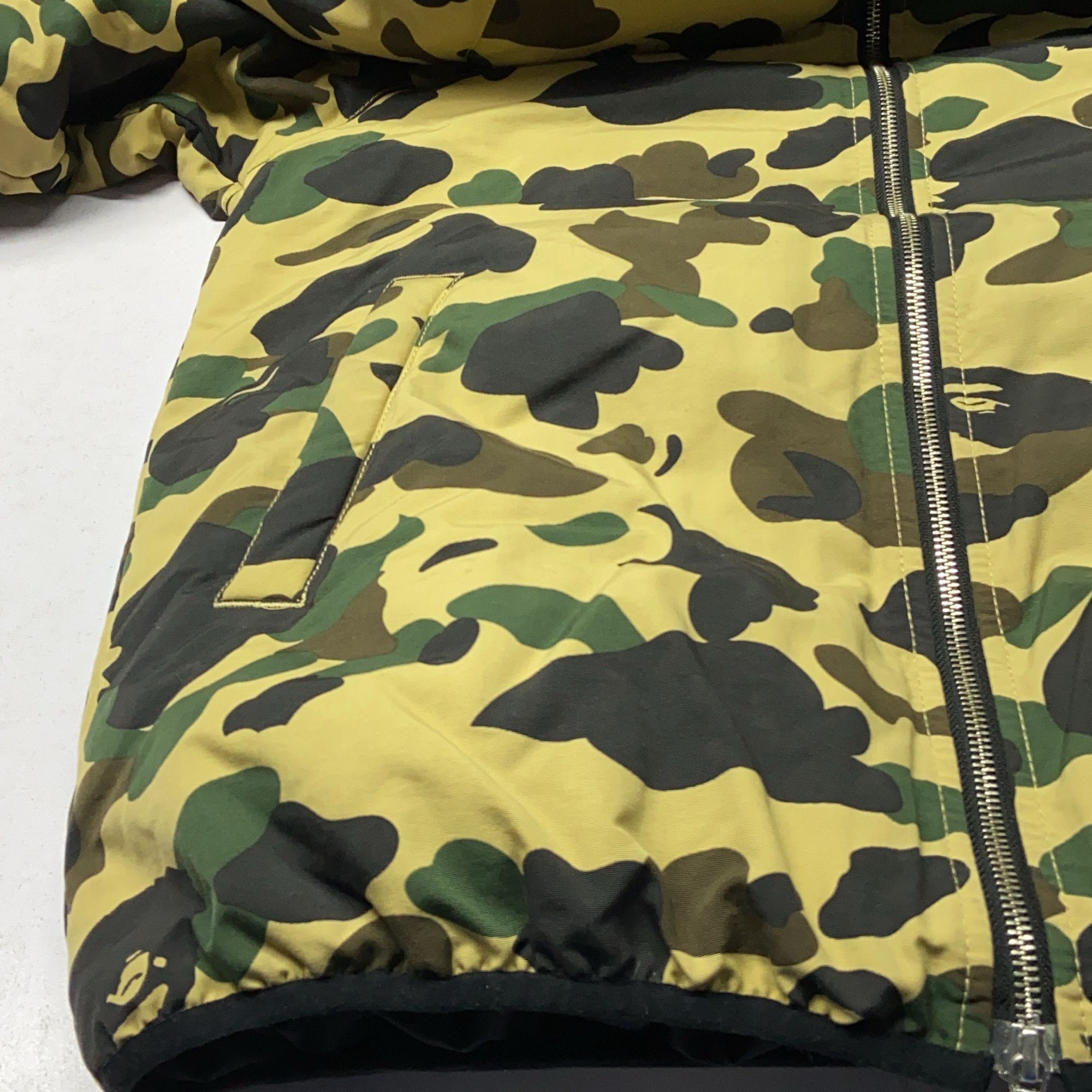 Bape A Bathing Ape Shark Camo Hooded Jacket Size L Size US L / EU 52-54 / 3 - 20 Thumbnail