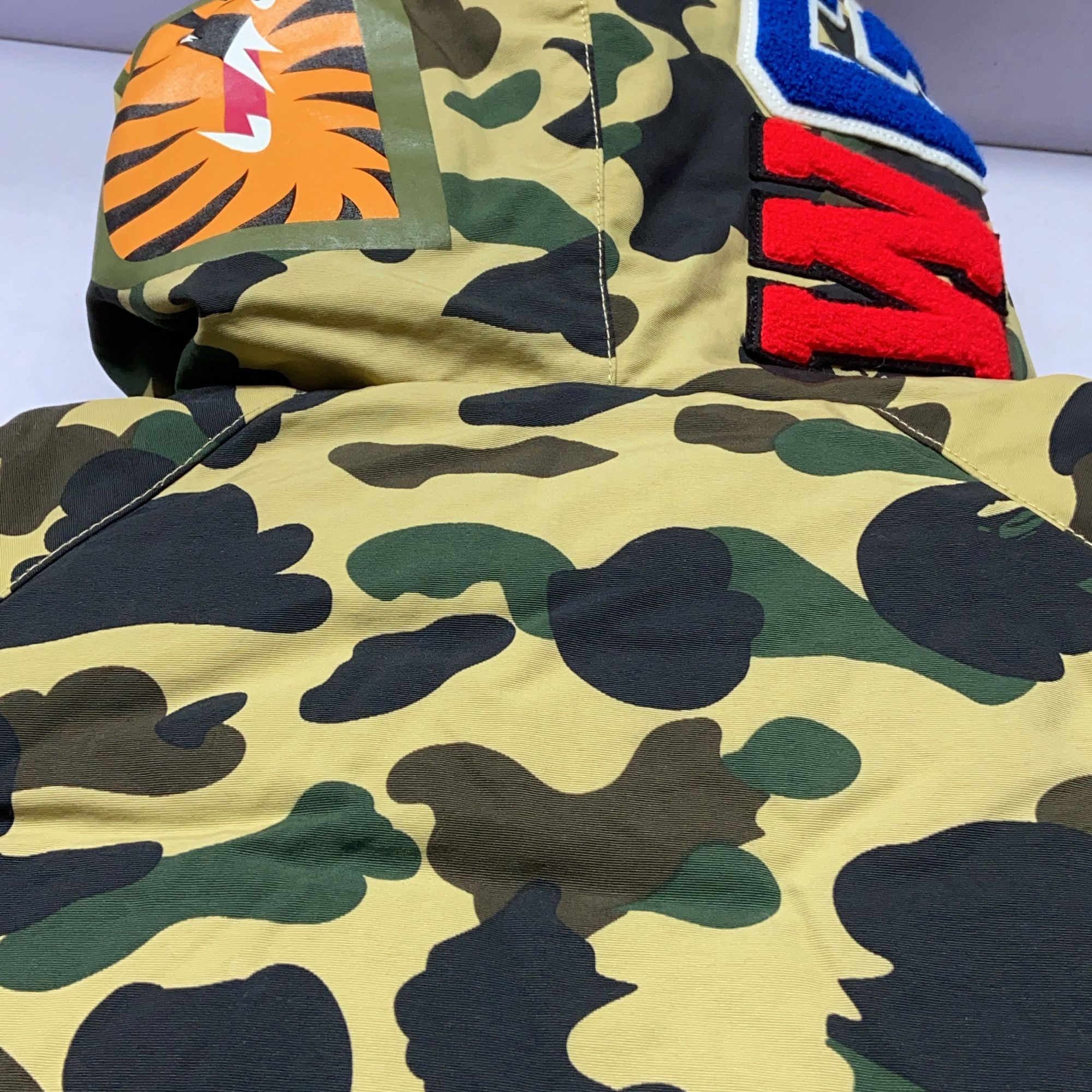 Bape A Bathing Ape Shark Camo Hooded Jacket Size L Size US L / EU 52-54 / 3 - 5 Thumbnail