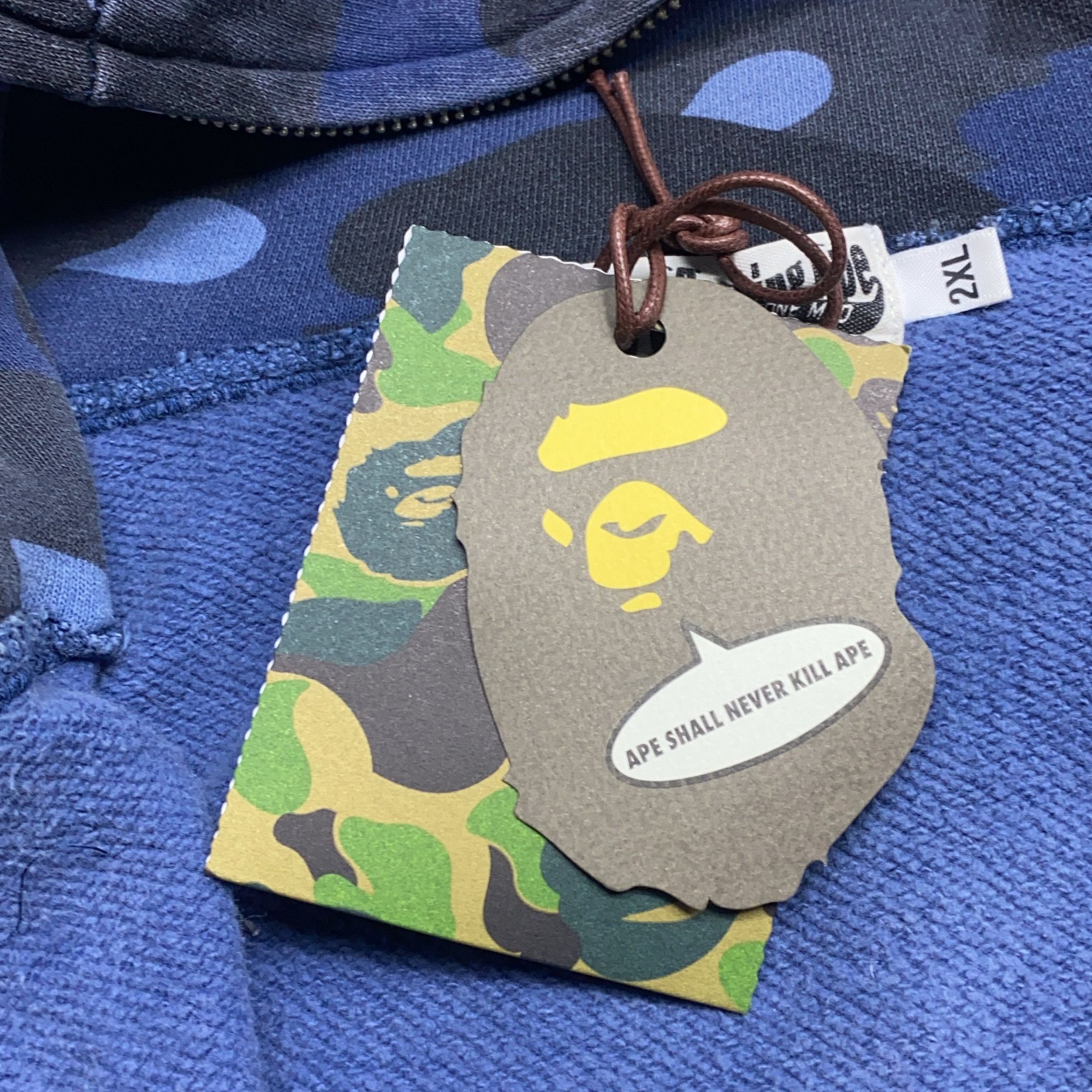 Bape A Bathing Ape Blue Camo Shark Hoodie 2XL Size US XXL / EU 58 / 5 - 4 Thumbnail
