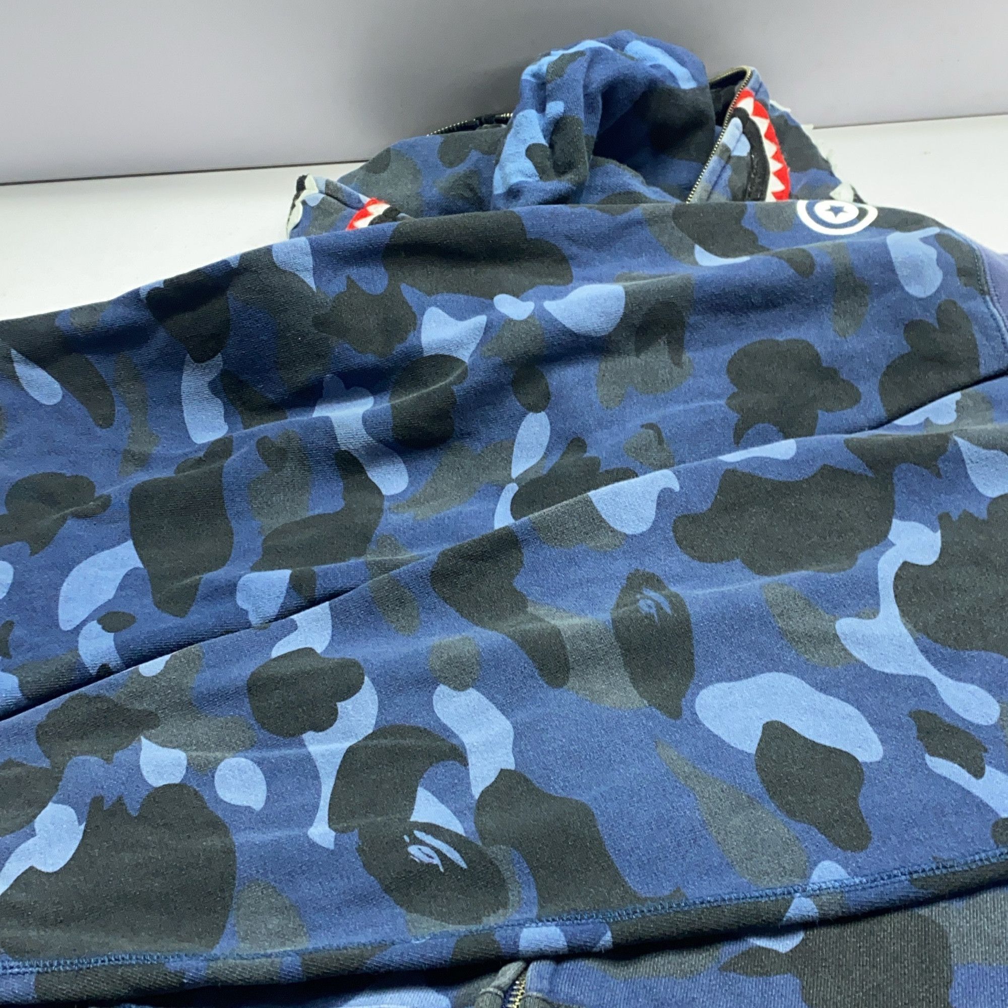 Bape A Bathing Ape Blue Camo Shark Hoodie 2XL Size US XXL / EU 58 / 5 - 12 Thumbnail