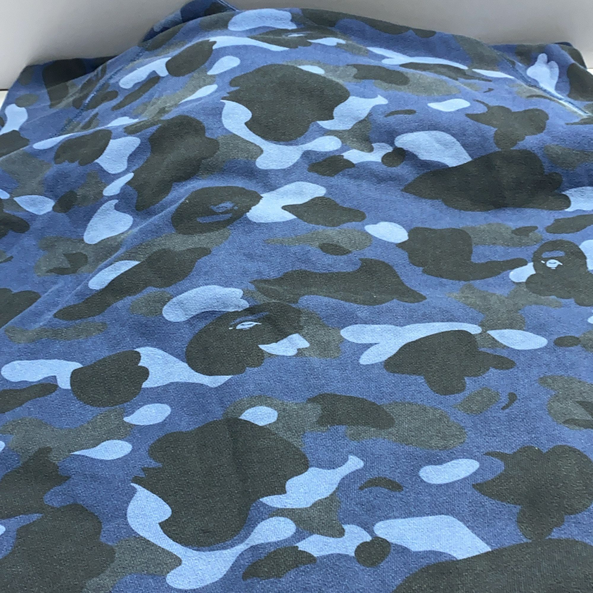 Bape A Bathing Ape Blue Camo Shark Hoodie 2XL Size US XXL / EU 58 / 5 - 17 Thumbnail
