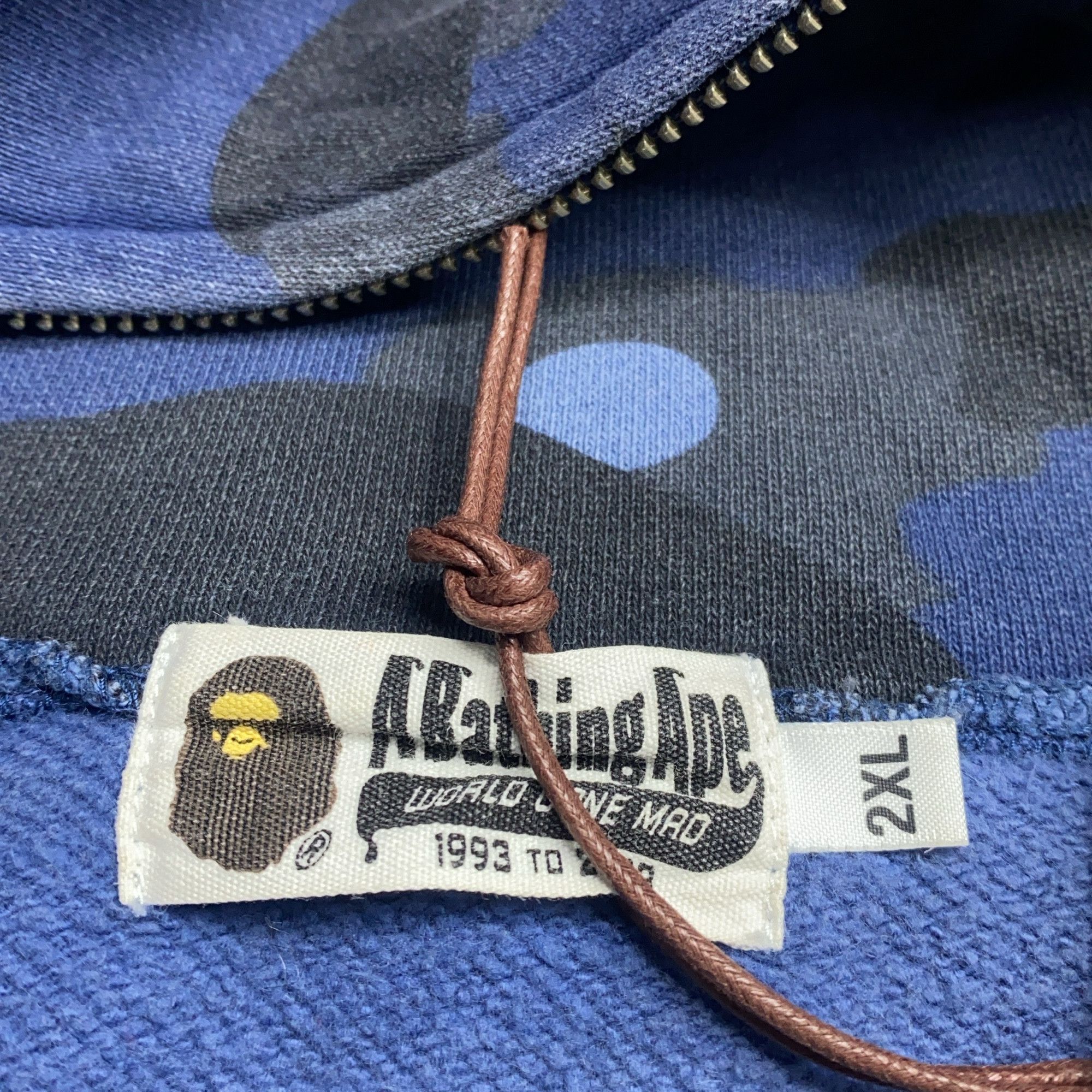 Bape A Bathing Ape Blue Camo Shark Hoodie 2XL Size US XXL / EU 58 / 5 - 3 Thumbnail