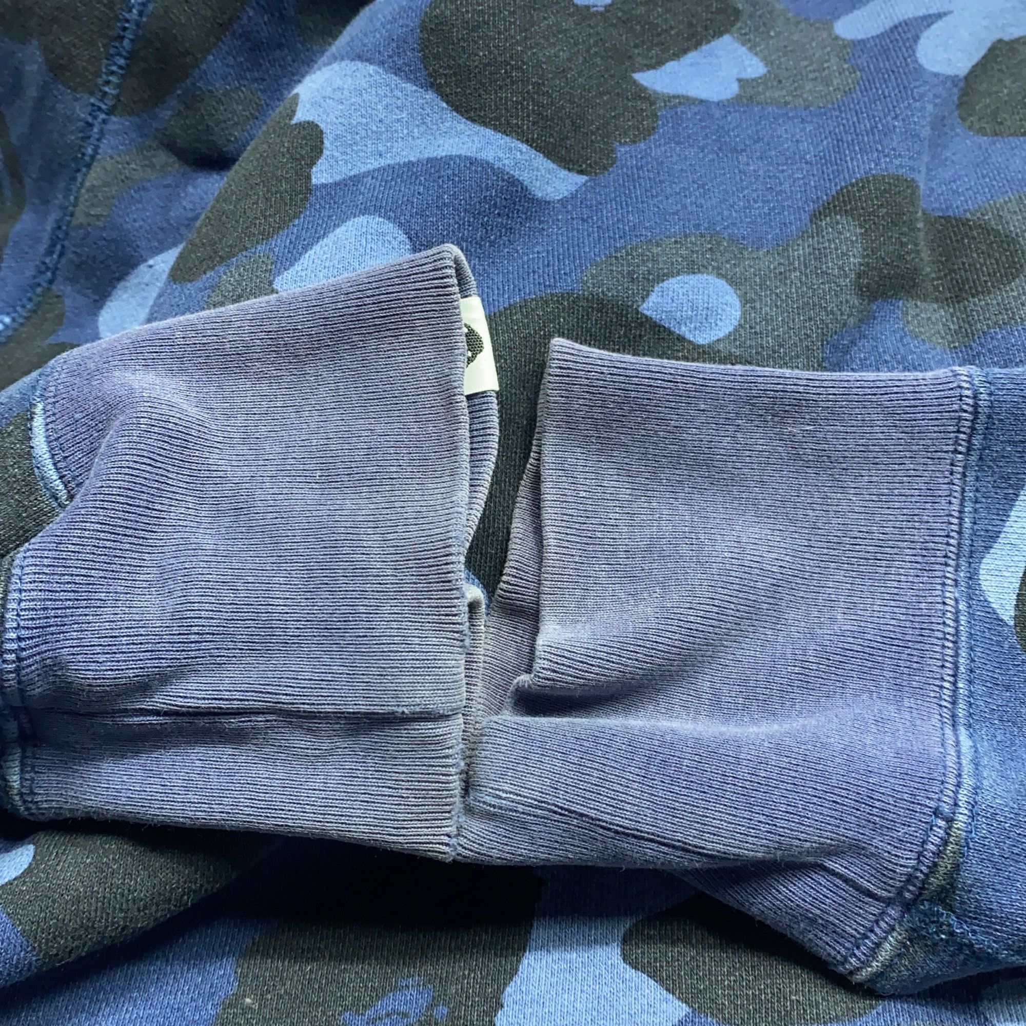 Bape A Bathing Ape Blue Camo Shark Hoodie 2XL Size US XXL / EU 58 / 5 - 8 Thumbnail