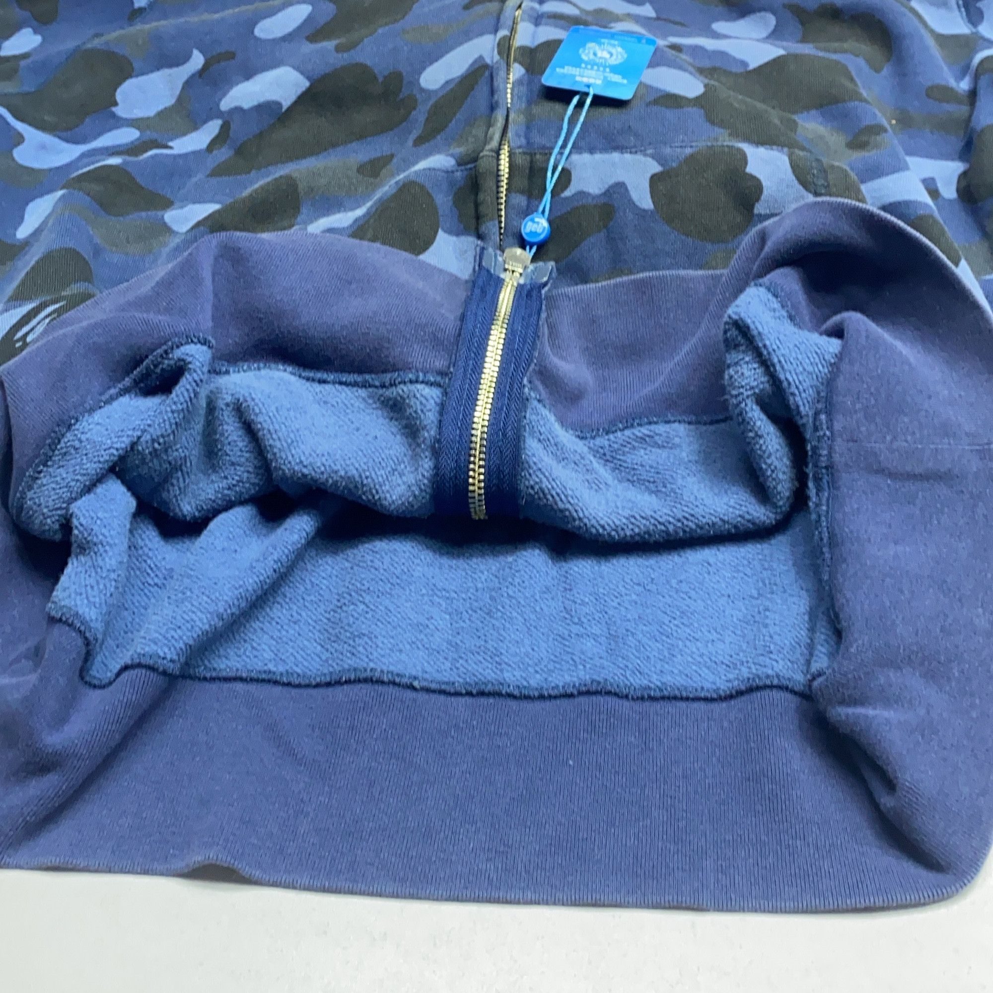 Bape A Bathing Ape Blue Camo Shark Hoodie 2XL Size US XXL / EU 58 / 5 - 16 Thumbnail