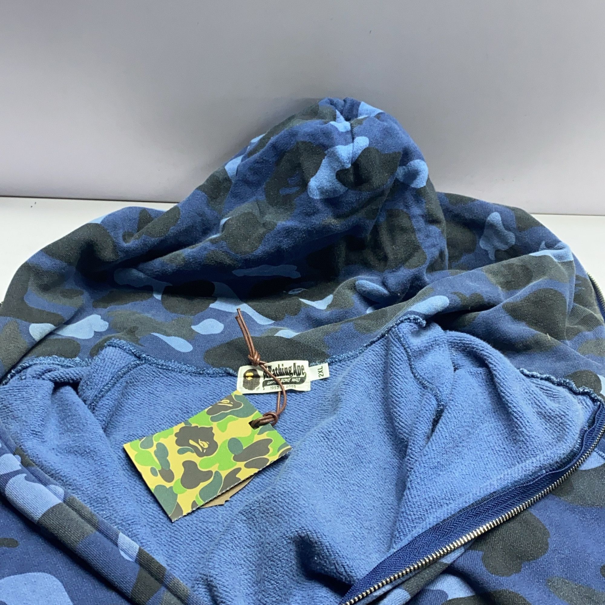 Bape A Bathing Ape Blue Camo Shark Hoodie 2XL Size US XXL / EU 58 / 5 - 10 Thumbnail