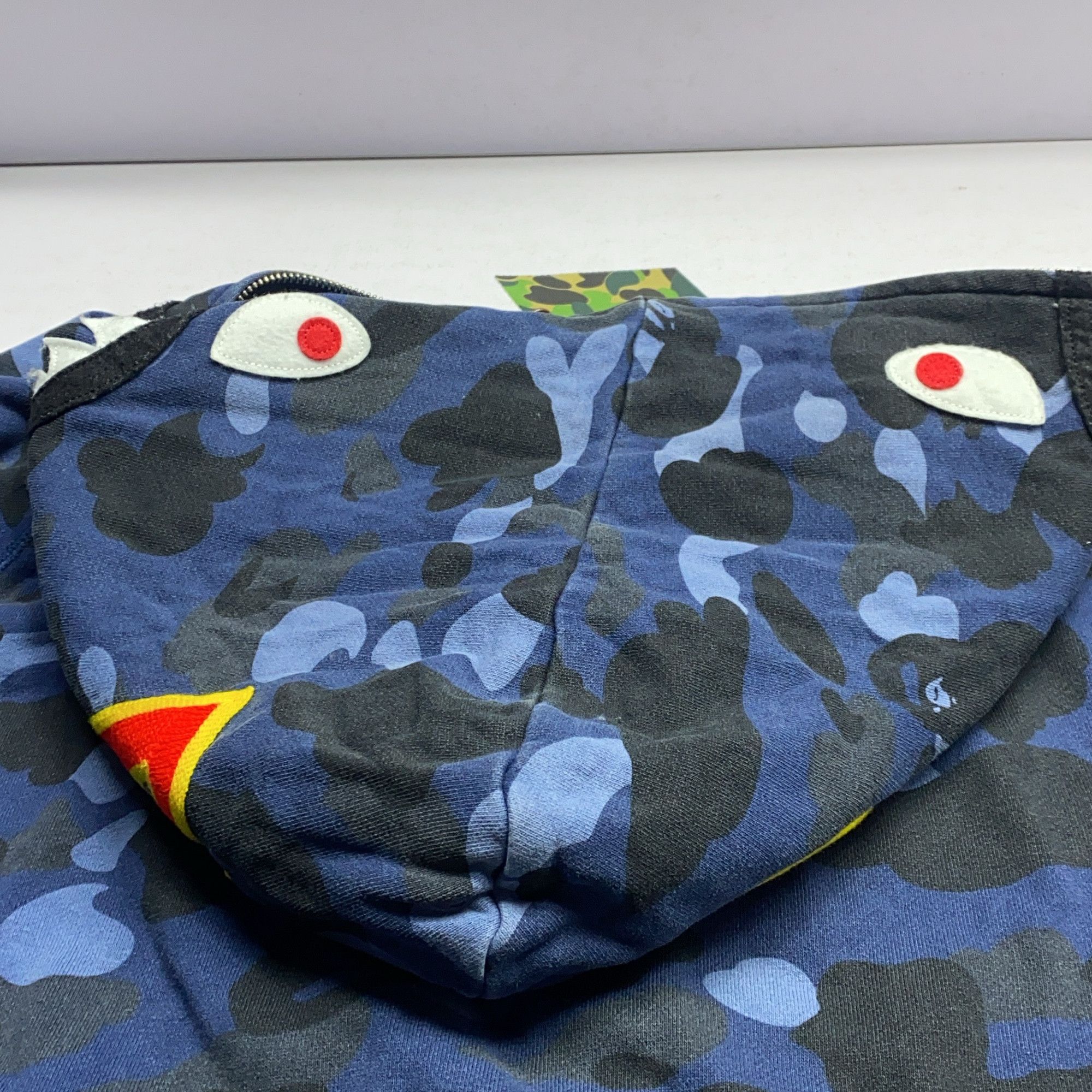 Bape A Bathing Ape Blue Camo Shark Hoodie 2XL Size US XXL / EU 58 / 5 - 7 Thumbnail