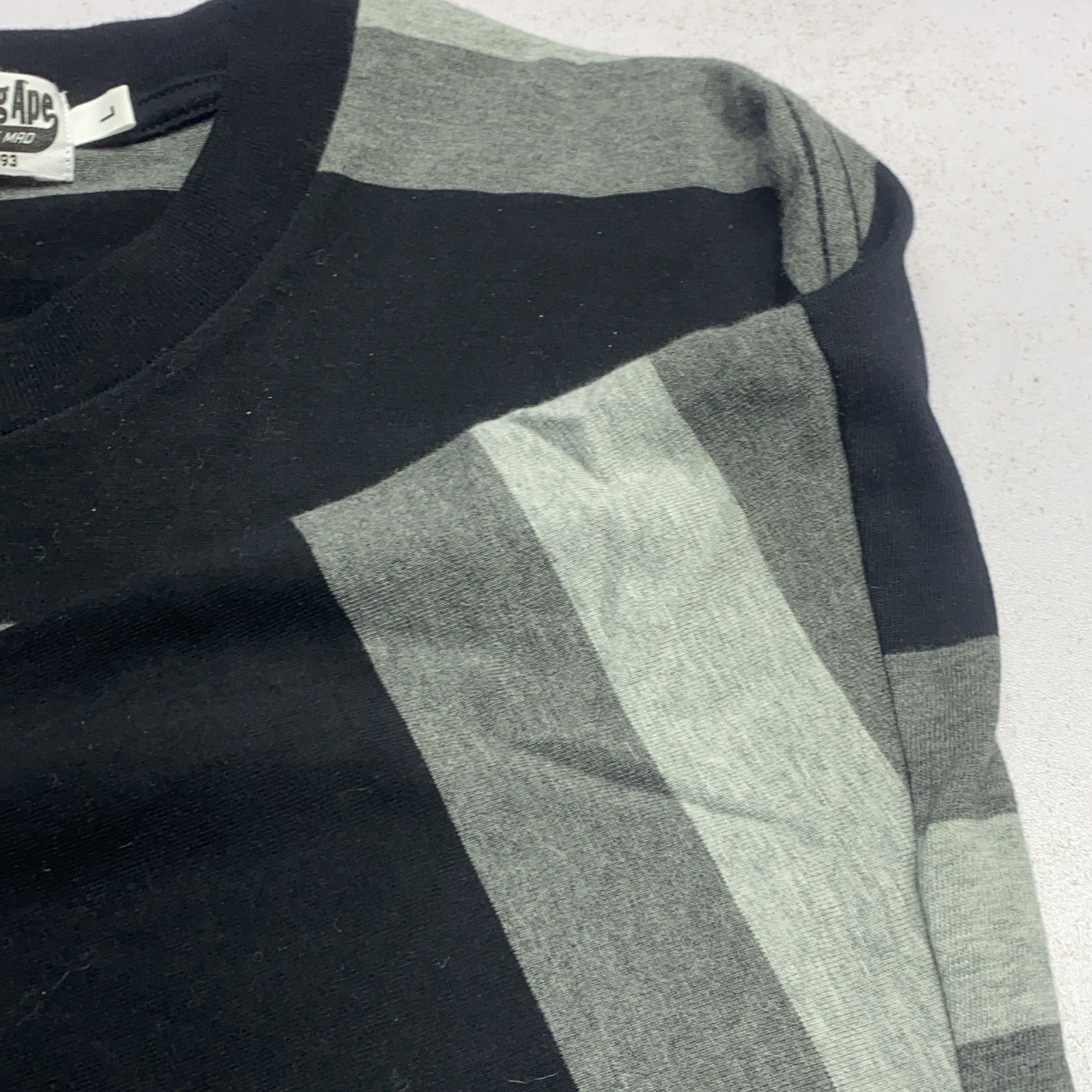 Bape A Bathing Ape Striped Graphic Long Sleeve T-Shirt Size L Size US L / EU 52-54 / 3 - 9 Thumbnail