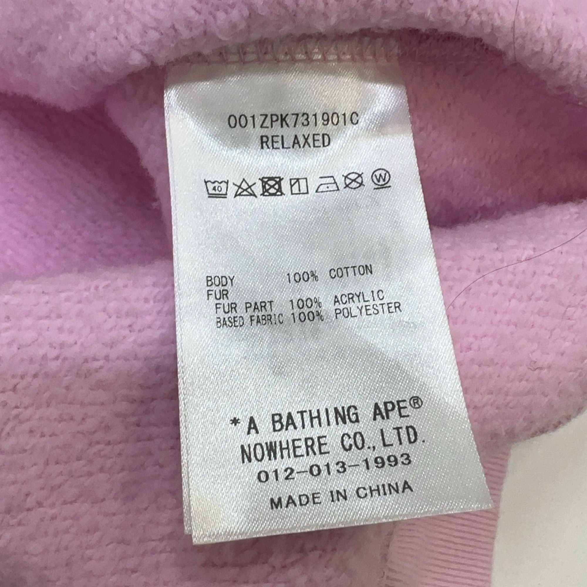 Bape A Bathing Ape Pink Camo Shark Hoodie Size L Size US L / EU 52-54 / 3 - 3 Thumbnail