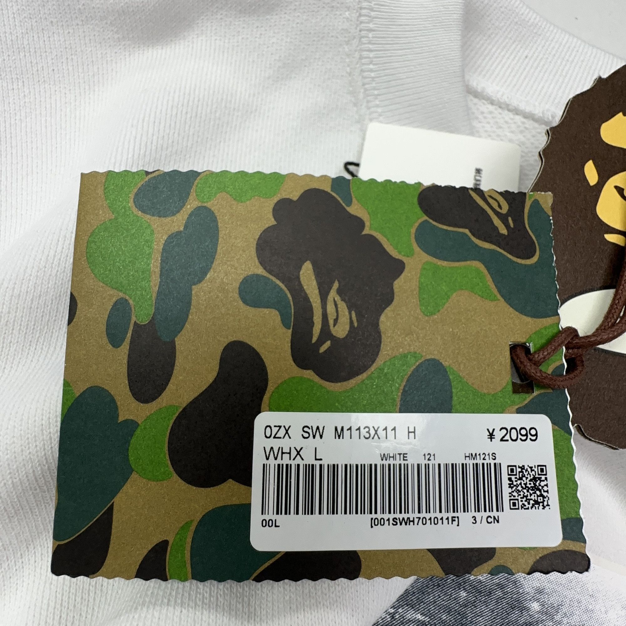 Bape A Bathing Ape Moon Graphic Sweatshirt Size L Size US L / EU 52-54 / 3 - 3 Thumbnail