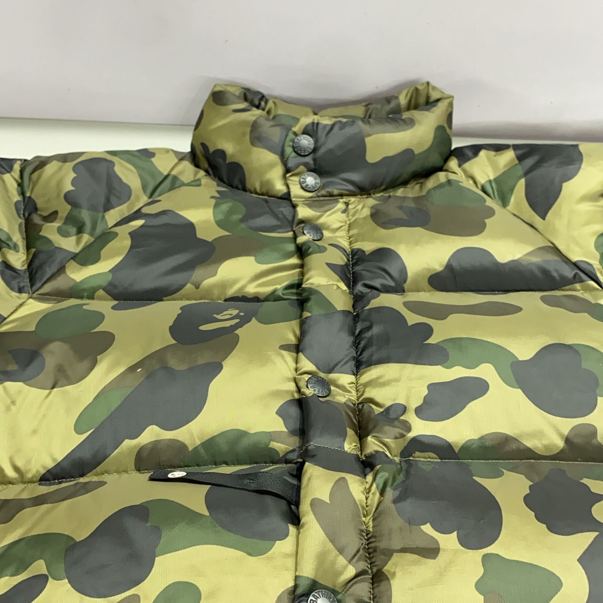 Bape A Bathing Ape Camo Puffer Jacket Size M Size US M / EU 48-50 / 2 - 9 Thumbnail