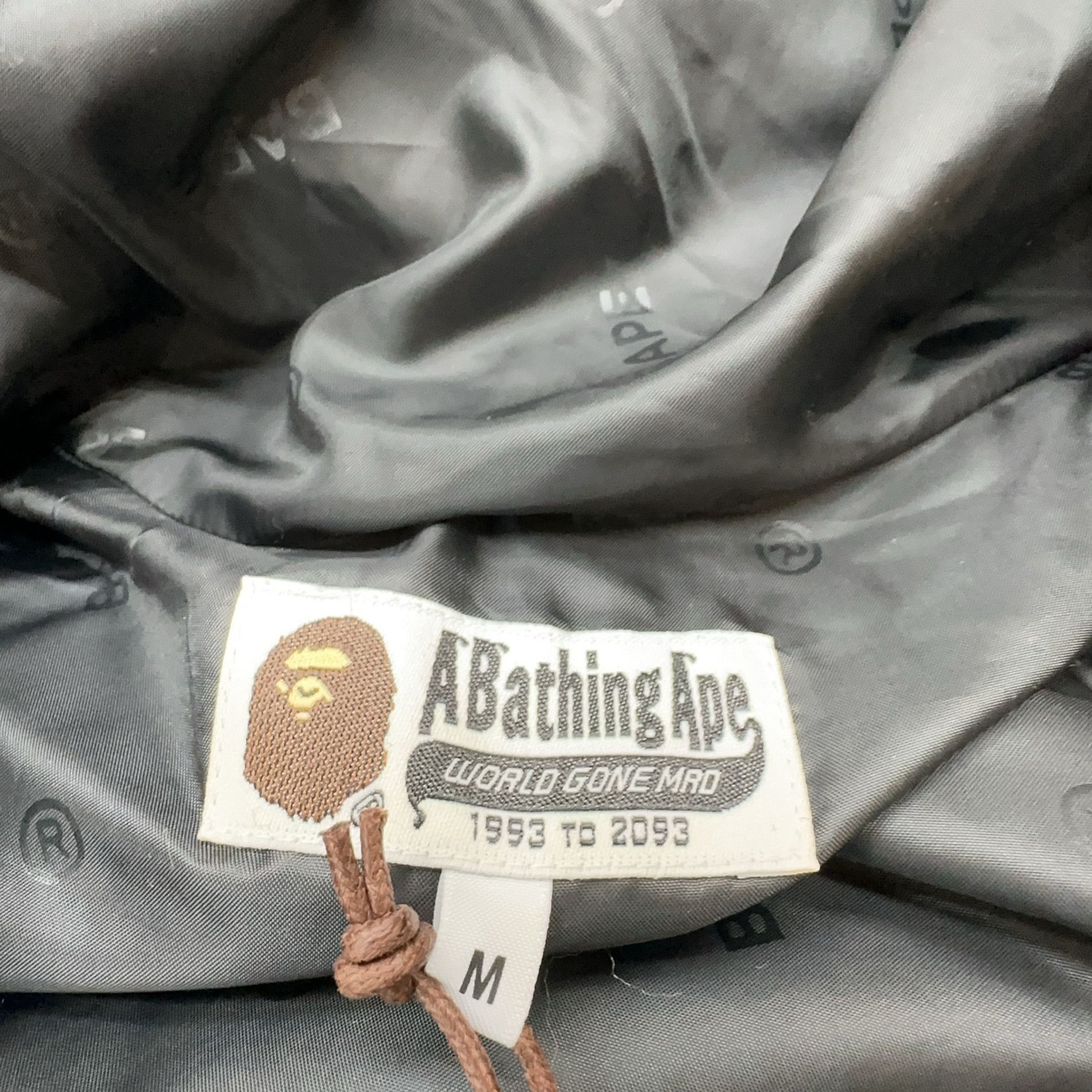 Bape A Bathing Ape 1st Camo Shark Full Zip Hoodie Size M Size US M / EU 48-50 / 2 - 4 Thumbnail