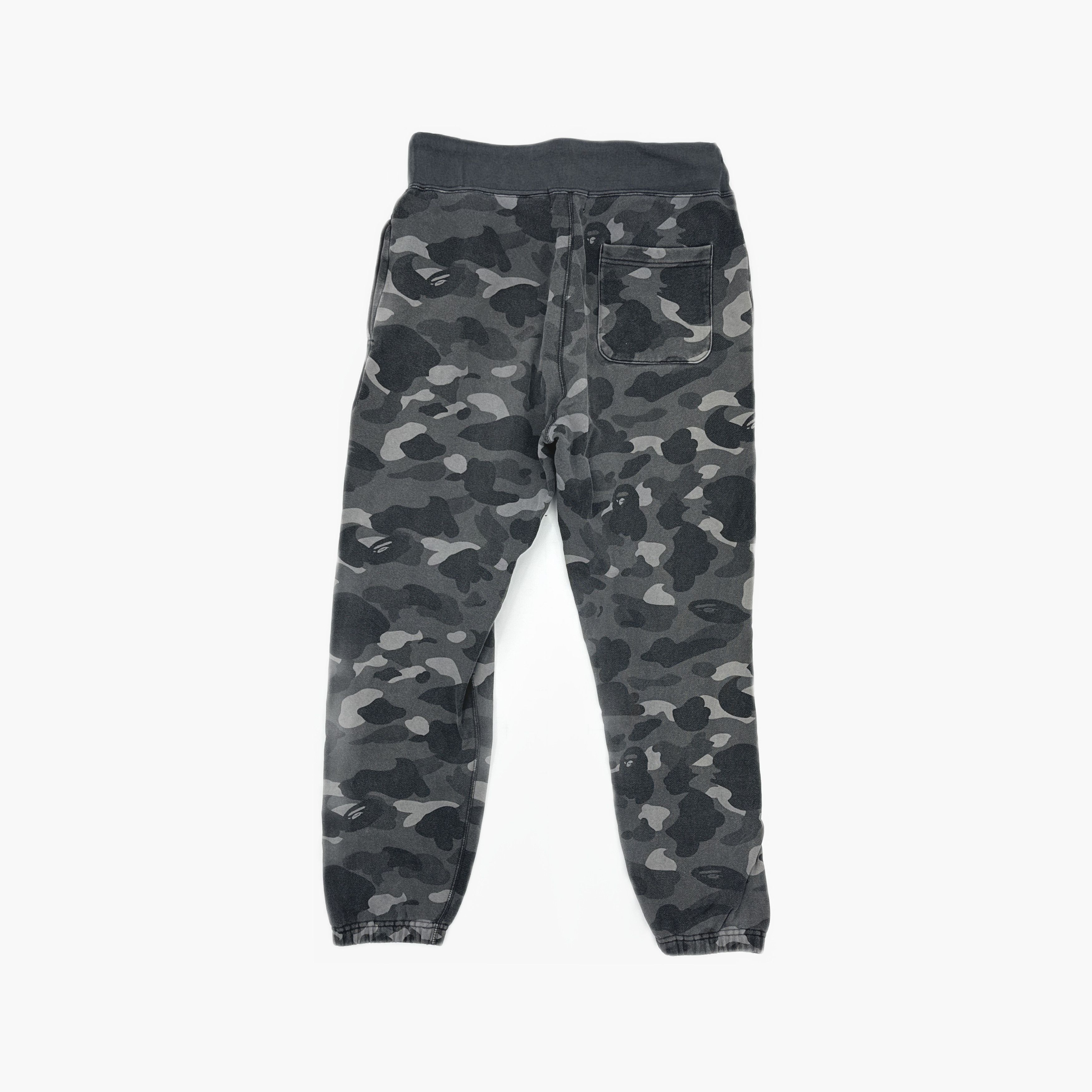 Bape A Bathing Ape Camo Logo Sweatpants Size M Size US 32 / EU 48 - 2 Thumbnail