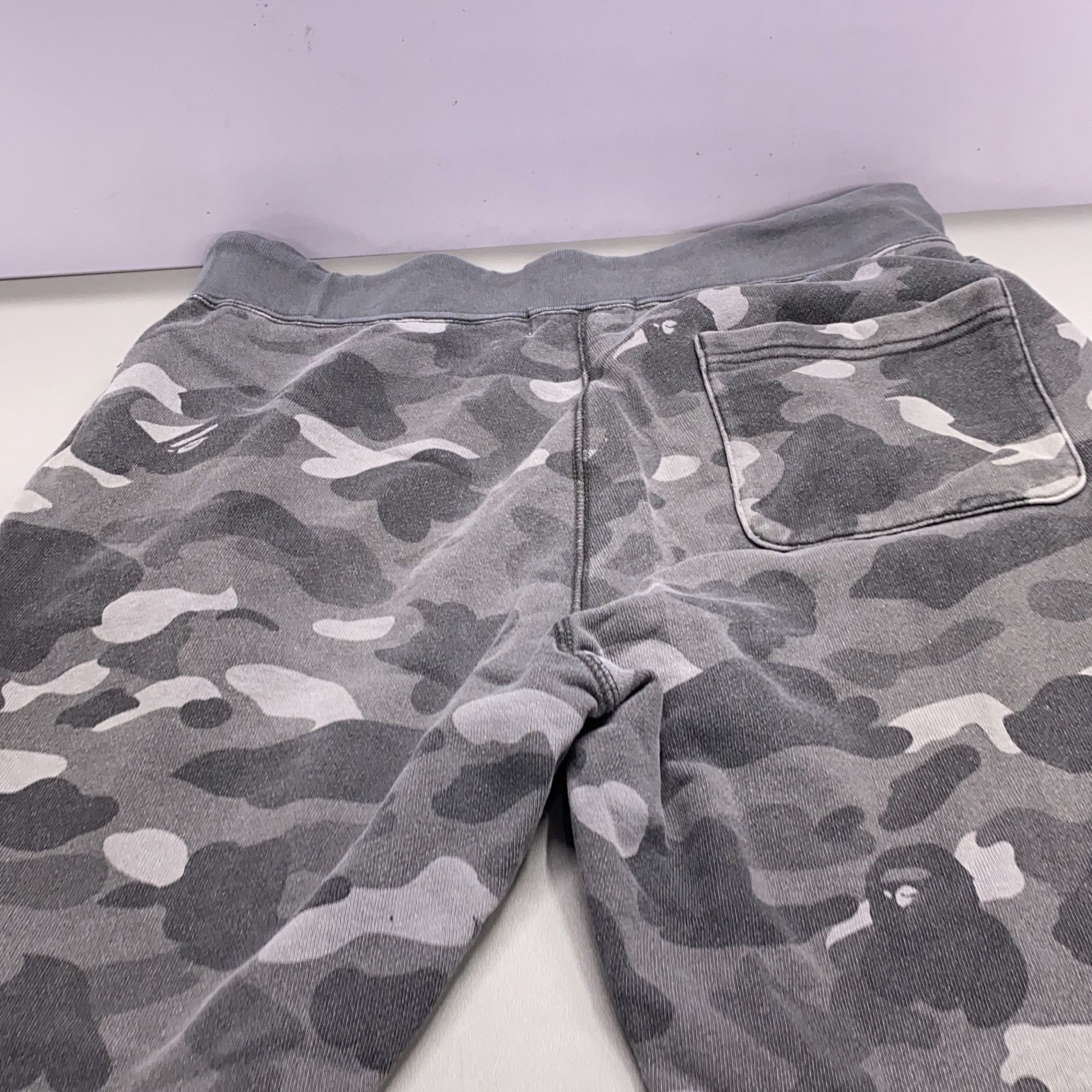 Bape A Bathing Ape Camo Logo Sweatpants Size M Size US 32 / EU 48 - 17 Thumbnail