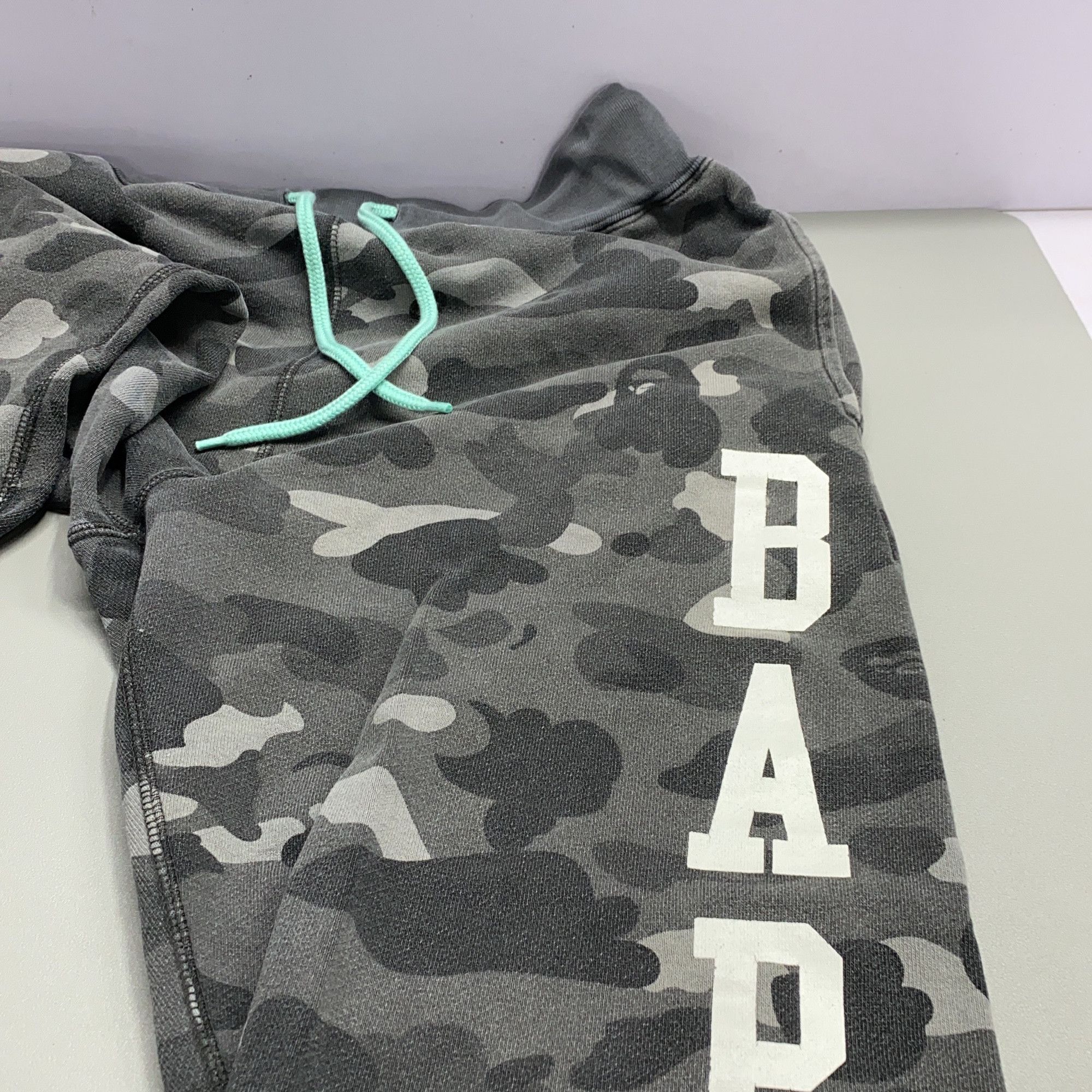 Bape A Bathing Ape Camo Logo Sweatpants Size M Size US 32 / EU 48 - 12 Thumbnail