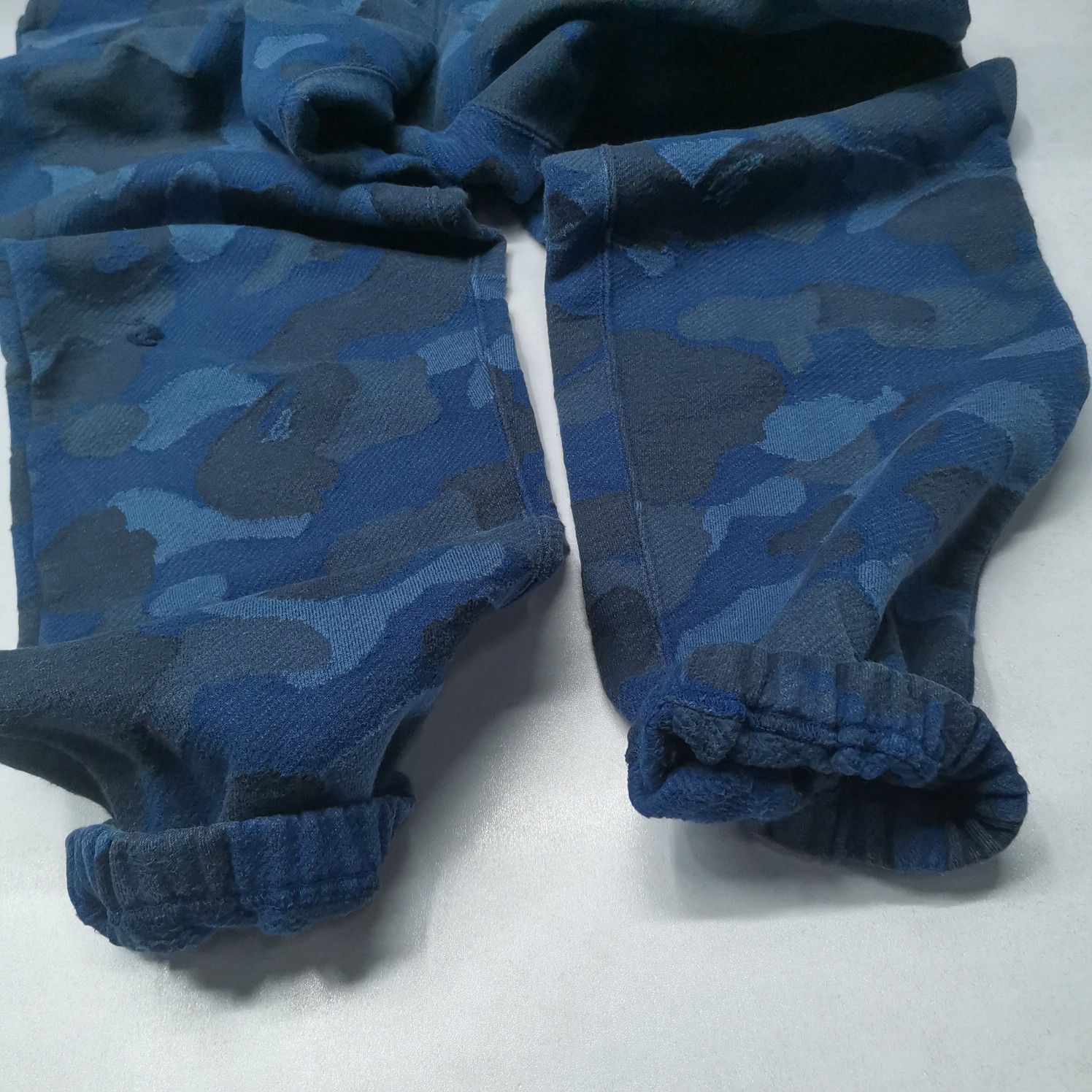 Bape A BATHING APE Blue Camo Sweatpants Size M Size US 32 / EU 48 - 11 Thumbnail