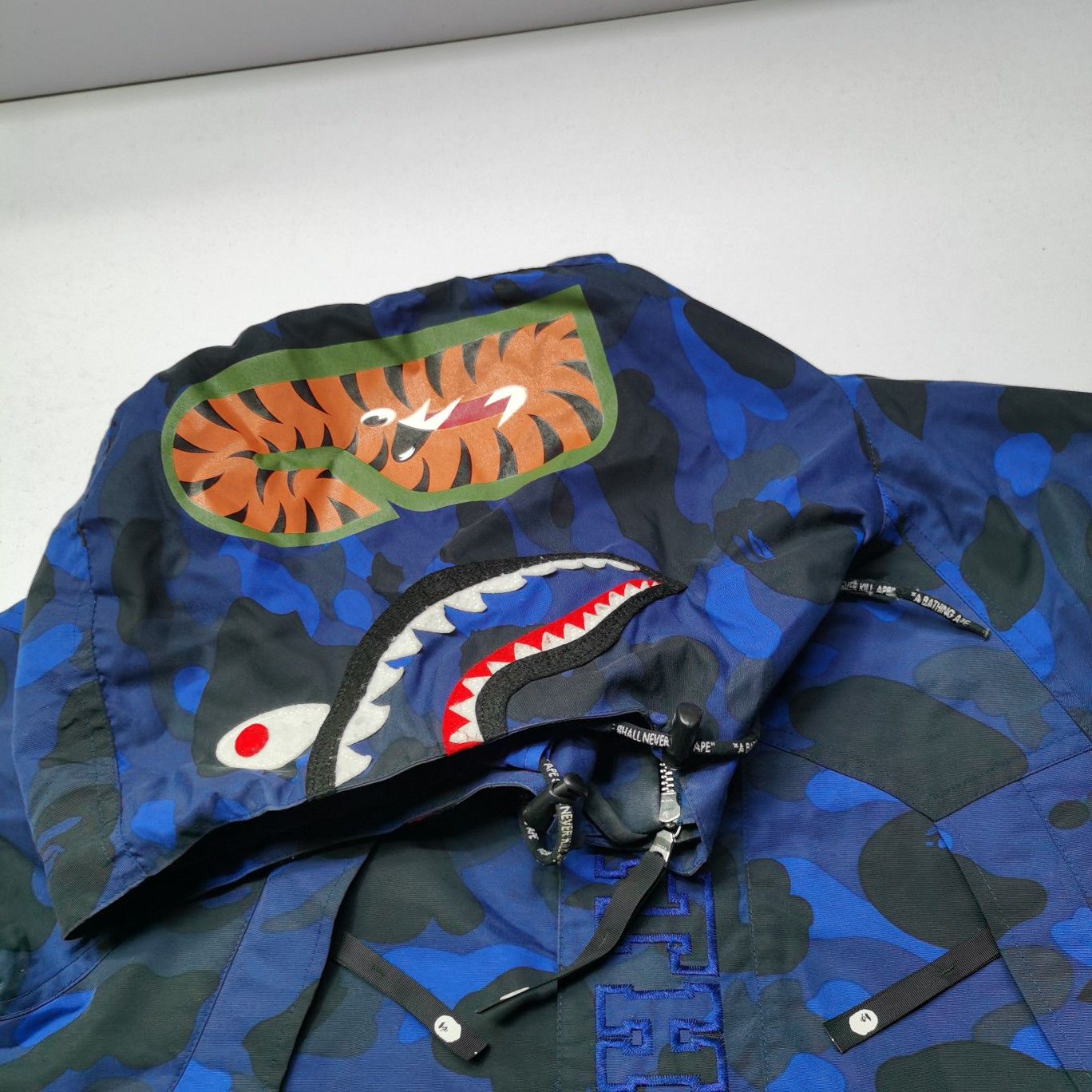Bape A Bathing Ape Blue Camo Shark WGM Hooded Jacket Size M Size US M / EU 48-50 / 2 - 6 Thumbnail
