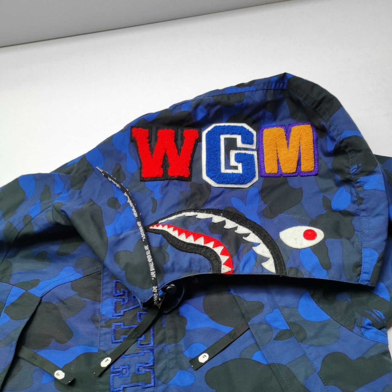 Bape A Bathing Ape Blue Camo Shark WGM Hooded Jacket Size M Size US M / EU 48-50 / 2 - 7 Thumbnail
