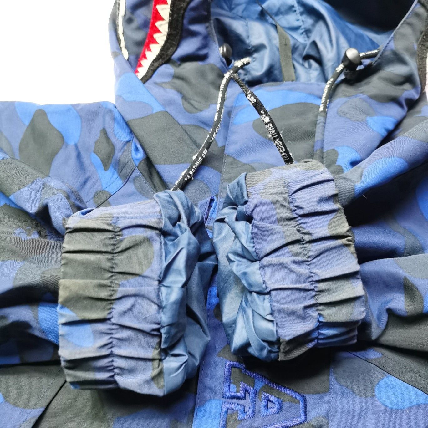 Bape A Bathing Ape Blue Camo Shark WGM Hooded Jacket Size M Size US M / EU 48-50 / 2 - 11 Thumbnail