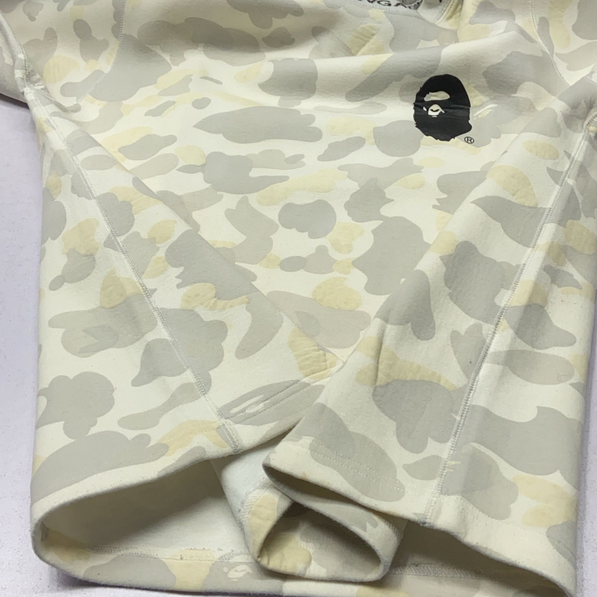 Bape A Bathing Ape Camo Sweatshirt Size XL Size US XL / EU 56 / 4 - 20 Thumbnail