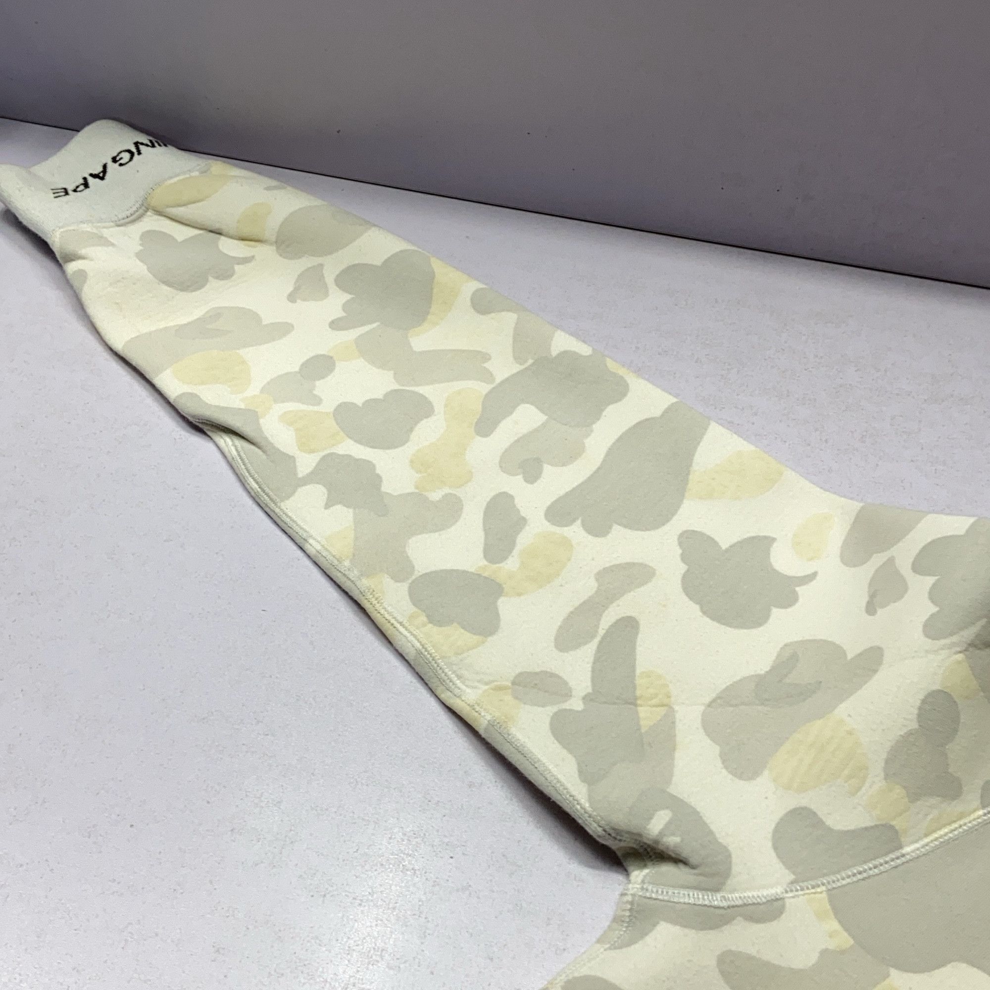 Bape A Bathing Ape Camo Sweatshirt Size XL Size US XL / EU 56 / 4 - 8 Thumbnail