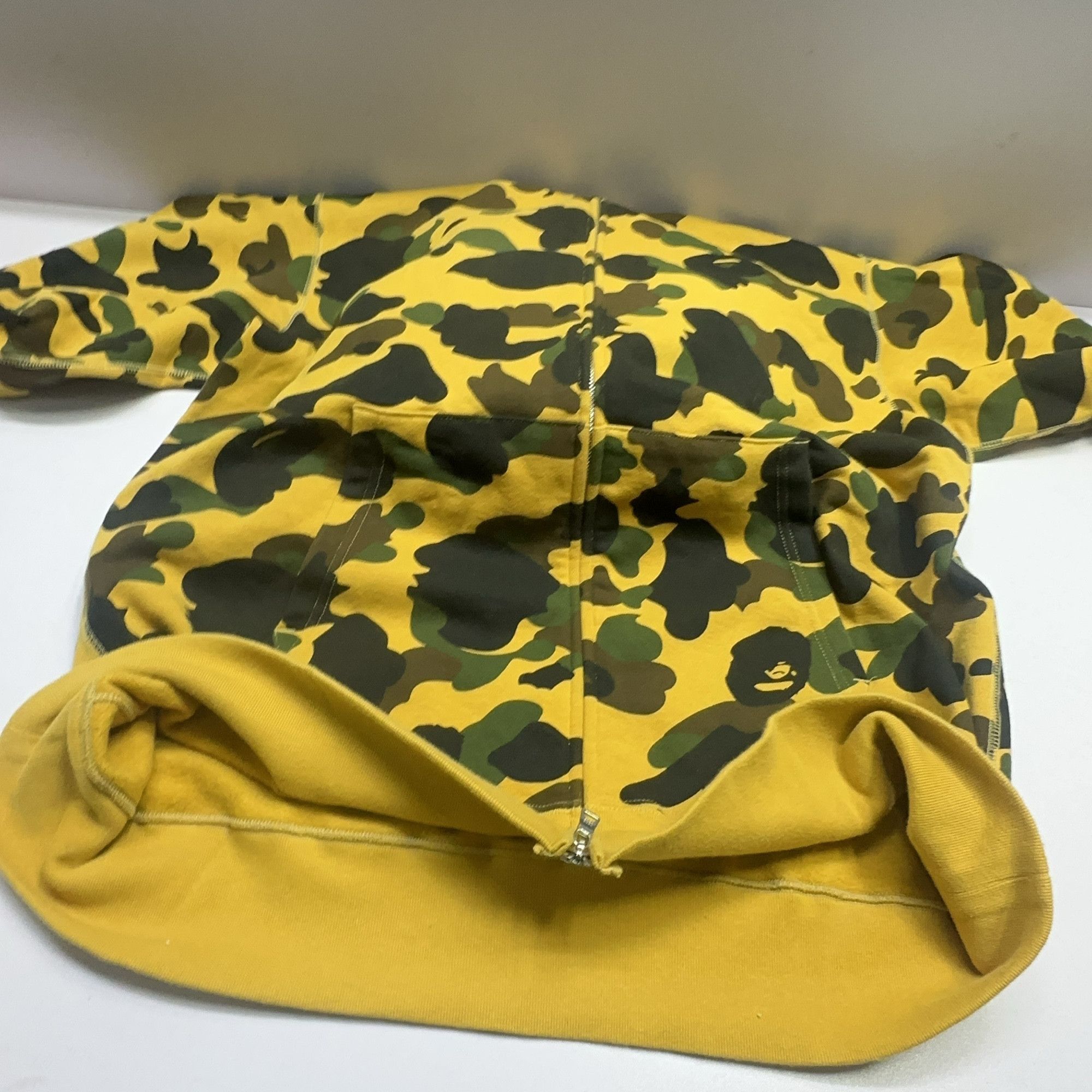 Bape A BATHING APE 1st Camo Shark Hoodie Size XXL Size US XXL / EU 58 / 5 - 8 Thumbnail