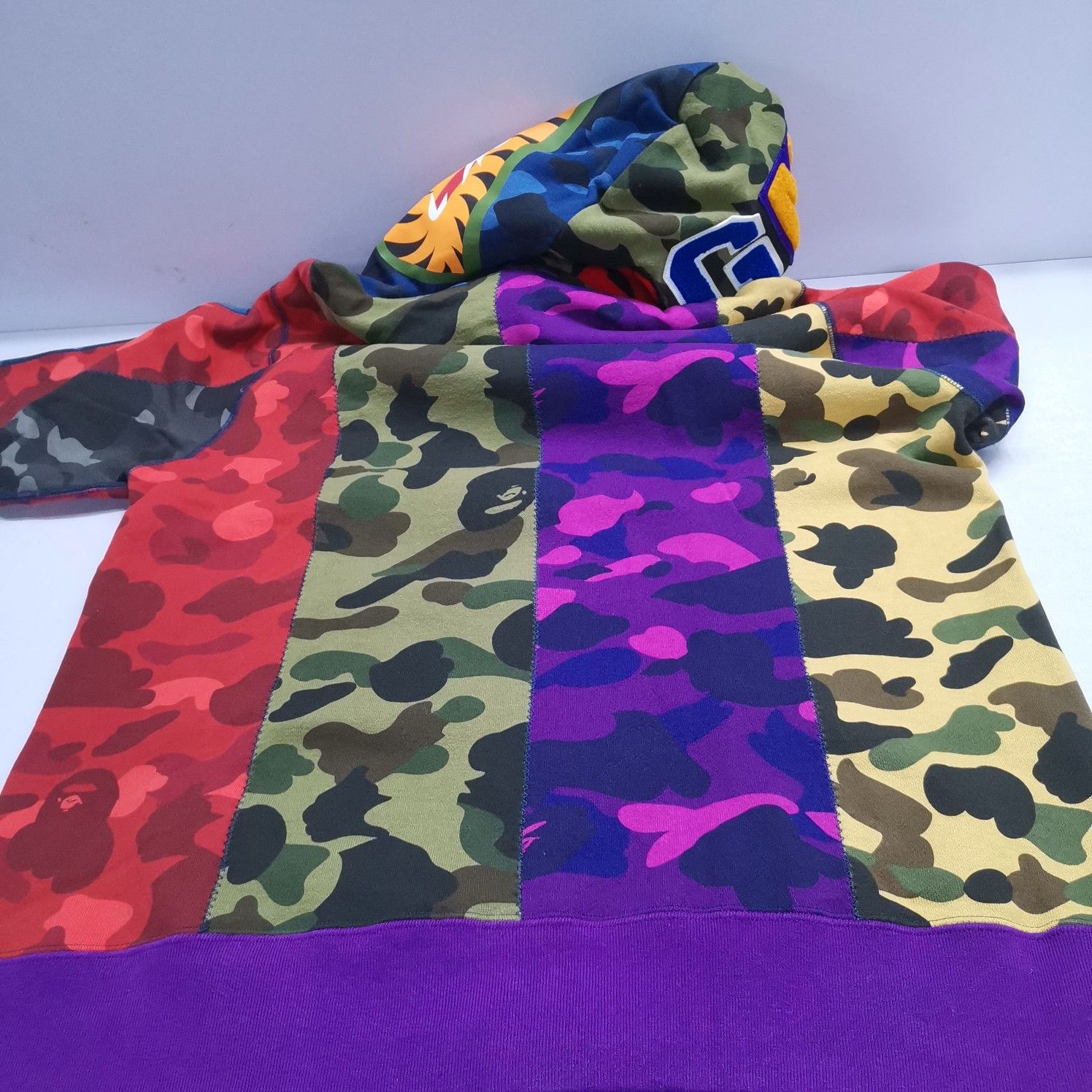 Bape A Bathing Ape Patchwork Shark Hoodie XL Size US XL / EU 56 / 4 - 13 Thumbnail