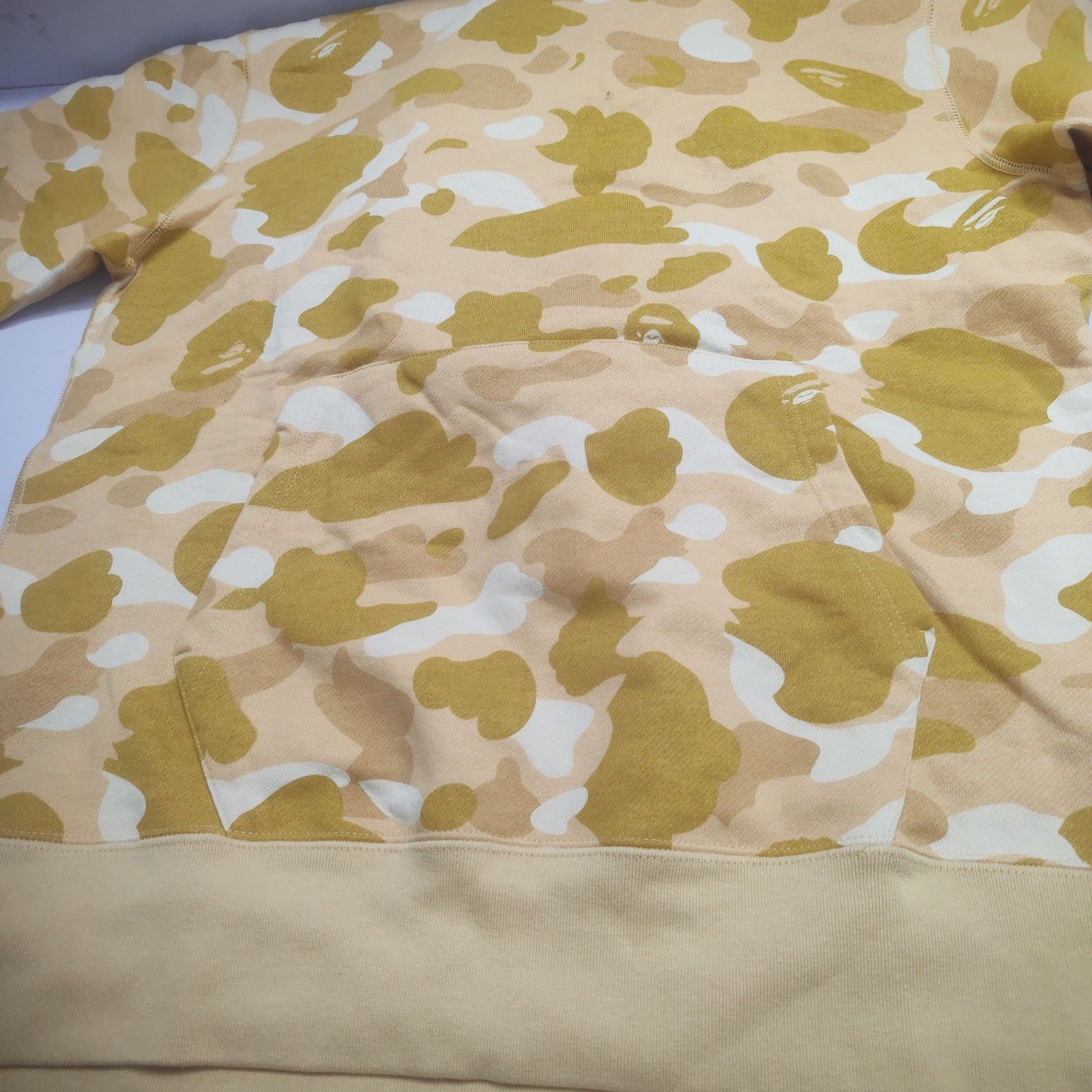 Bape A Bathing Ape Camo Tiger Shark Hoodie Size L Size US L / EU 52-54 / 3 - 12 Thumbnail