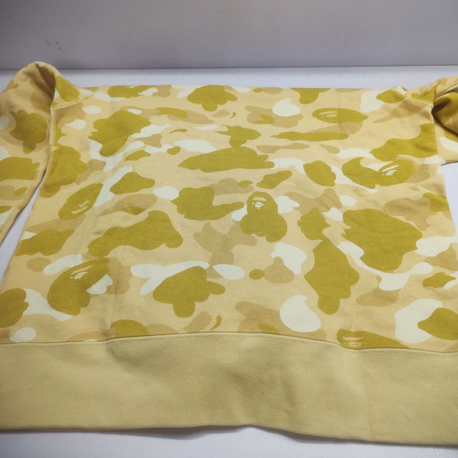 Bape A Bathing Ape Camo Tiger Shark Hoodie Size L Size US L / EU 52-54 / 3 - 15 Thumbnail