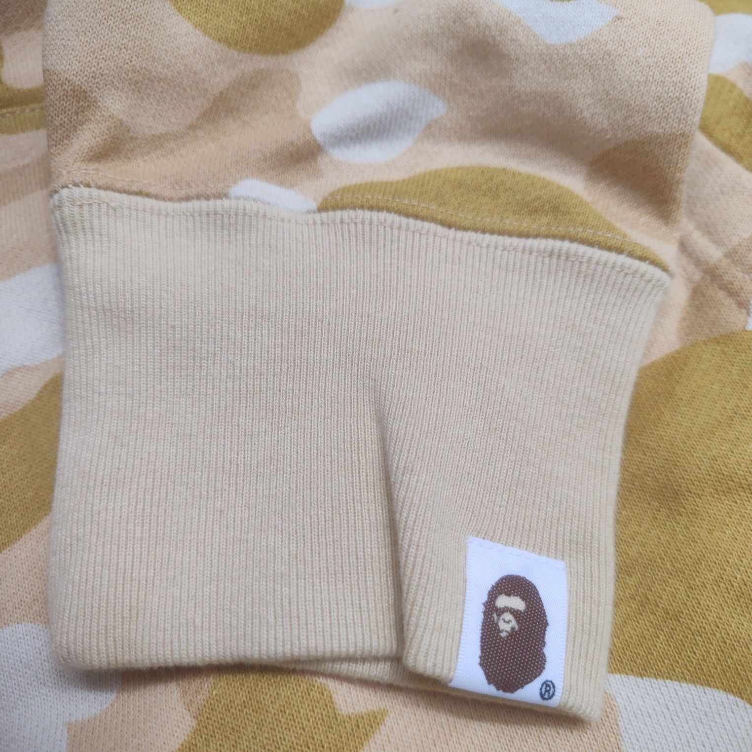 Bape A Bathing Ape Camo Tiger Shark Hoodie Size L Size US L / EU 52-54 / 3 - 6 Thumbnail