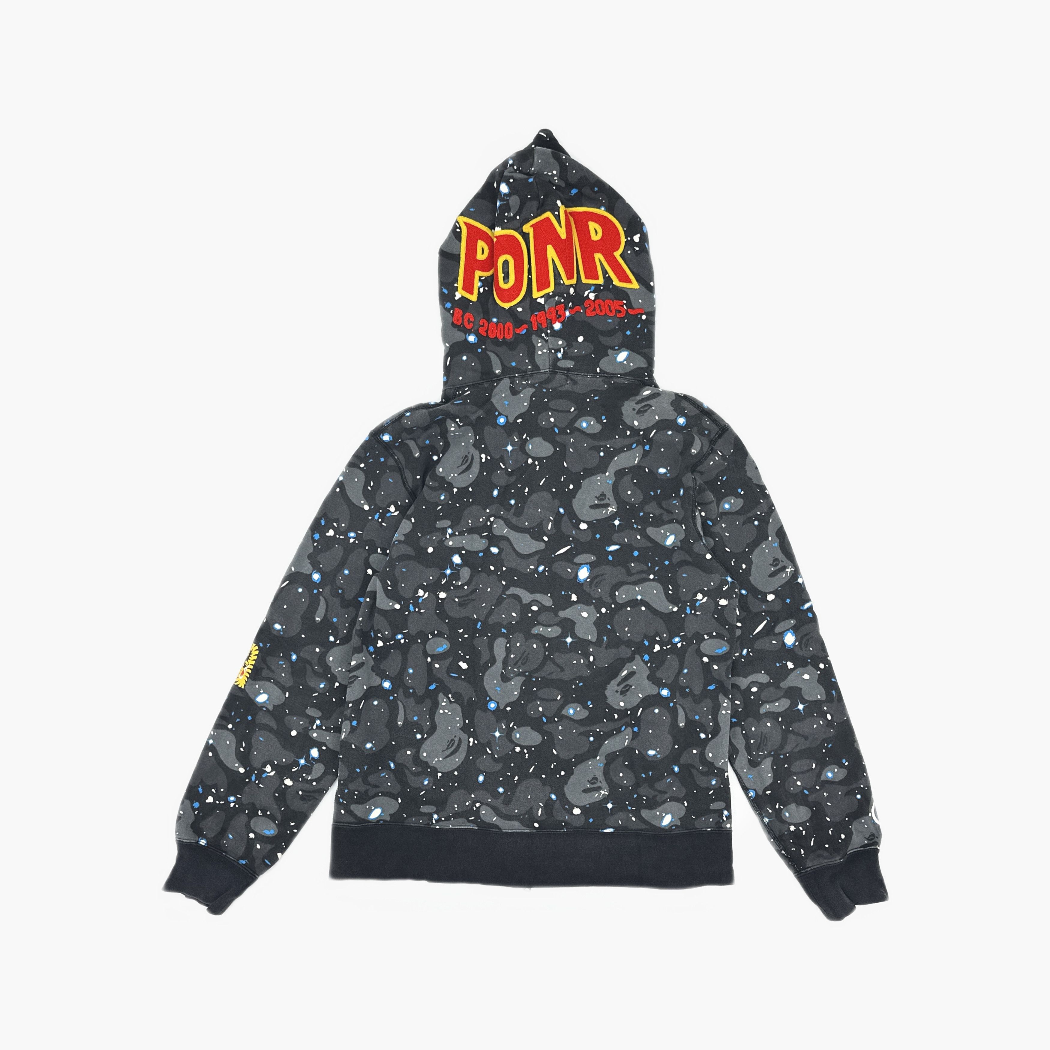 Bape A Bathing Ape Star Camo Shark Hoodie Size XL Size US XL / EU 56 / 4 - 2 Thumbnail