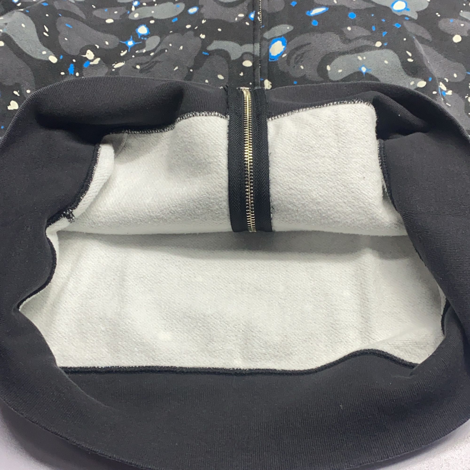 Bape A Bathing Ape Star Camo Shark Hoodie Size XL Size US XL / EU 56 / 4 - 13 Thumbnail