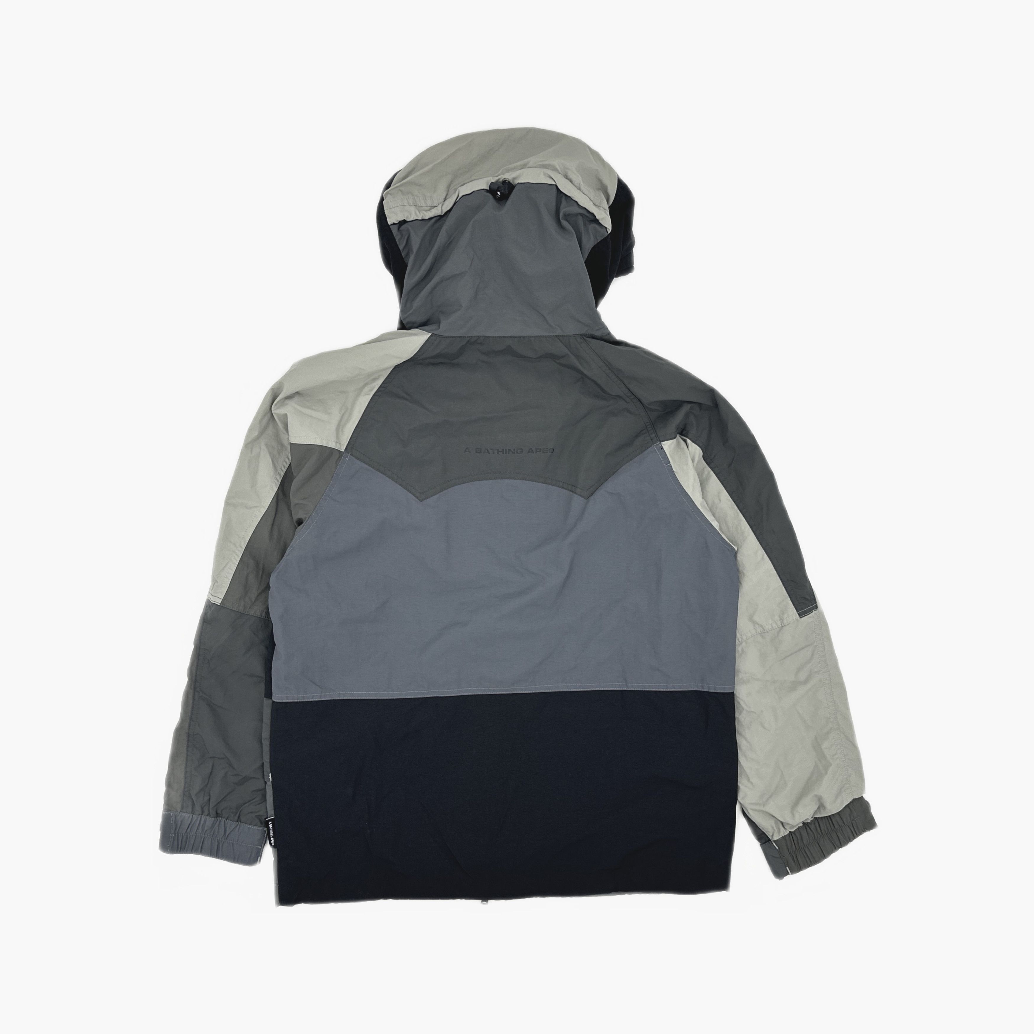 Bape A Bathing Ape Logo Zip Up Windbreaker Size L Size US L / EU 52-54 / 3 - 2 Thumbnail
