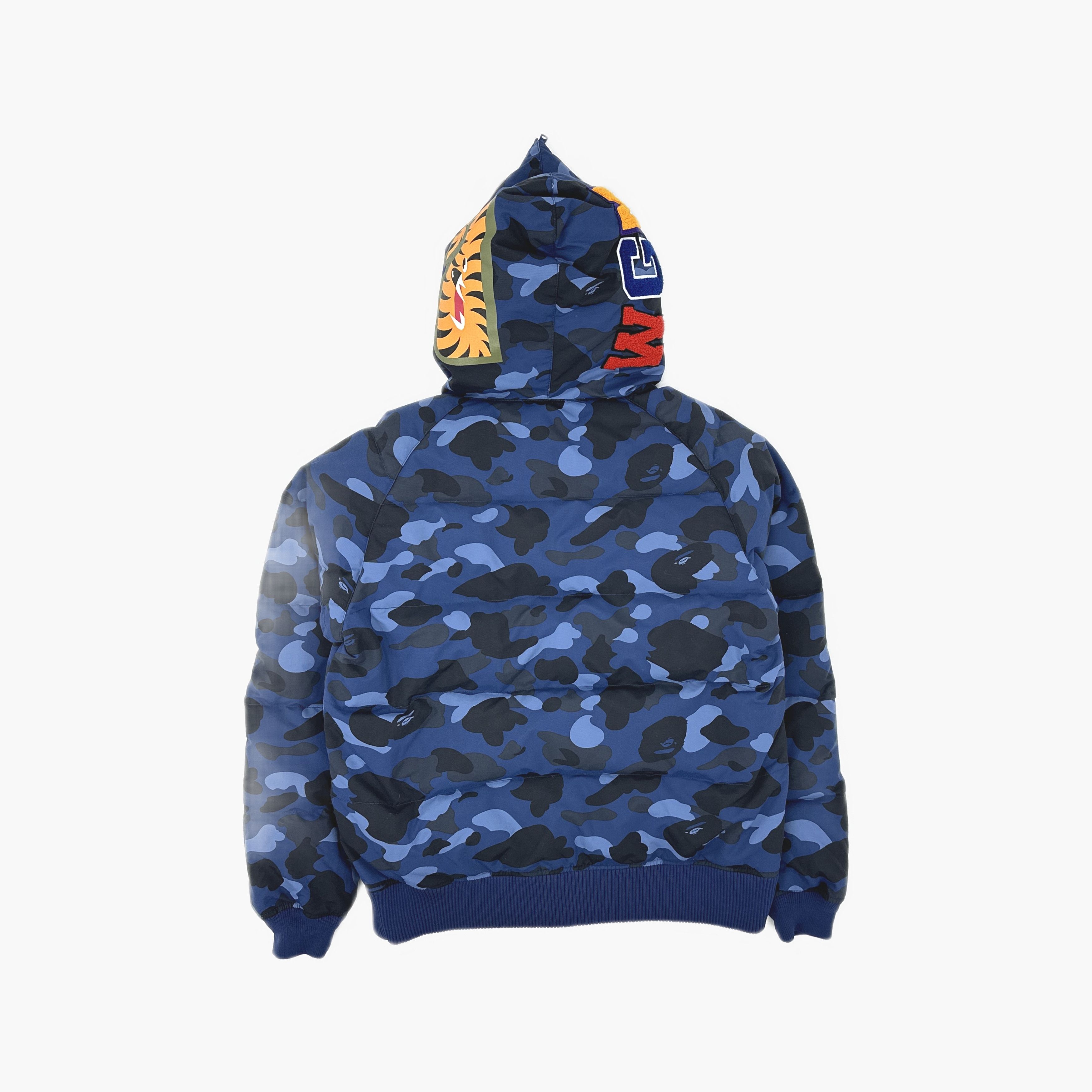 Bape A Bathing Ape Blue Camo Shark Down Jacket Size L Size US L / EU 52-54 / 3 - 2 Thumbnail