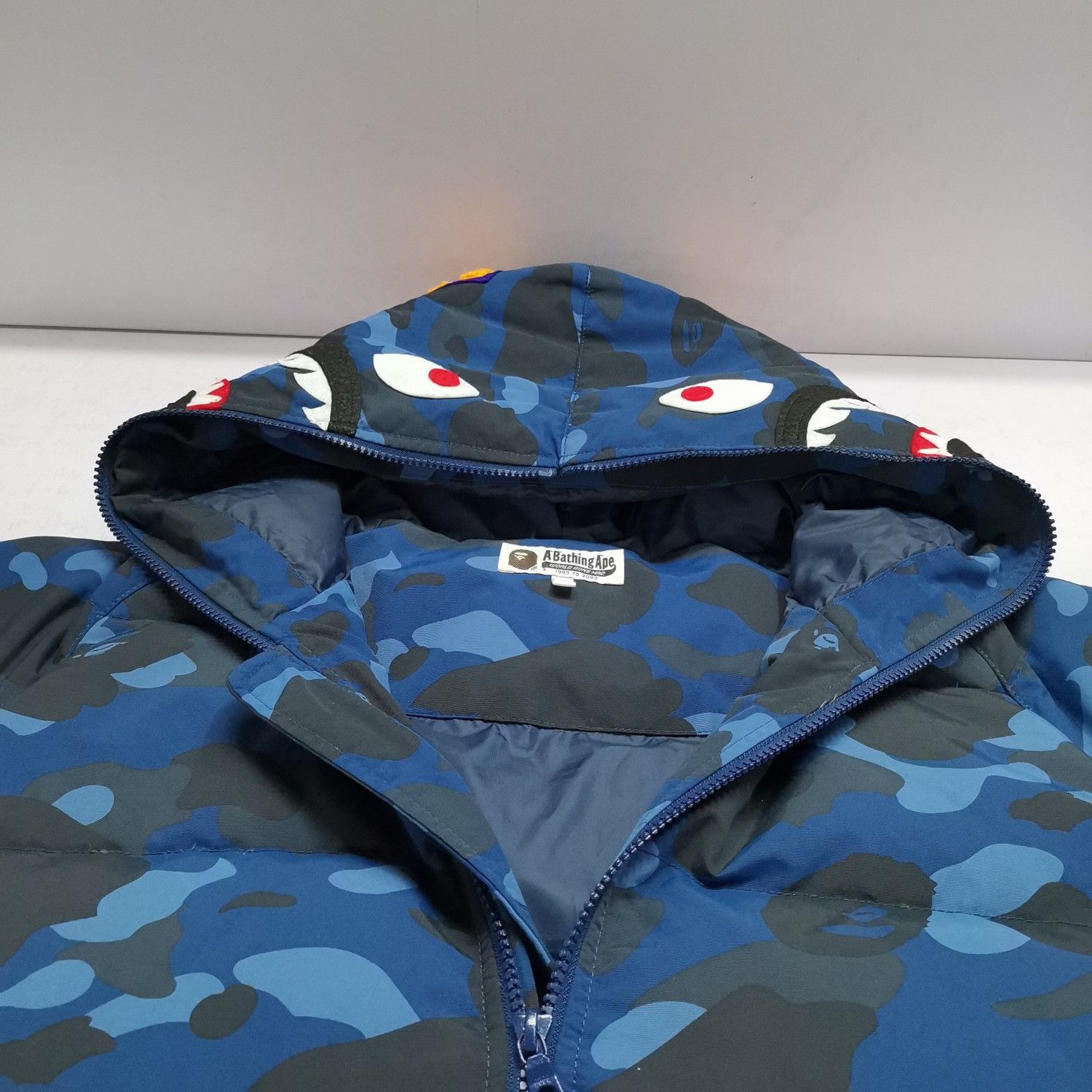 Bape A Bathing Ape Blue Camo Shark Down Jacket Size L Size US L / EU 52-54 / 3 - 6 Thumbnail